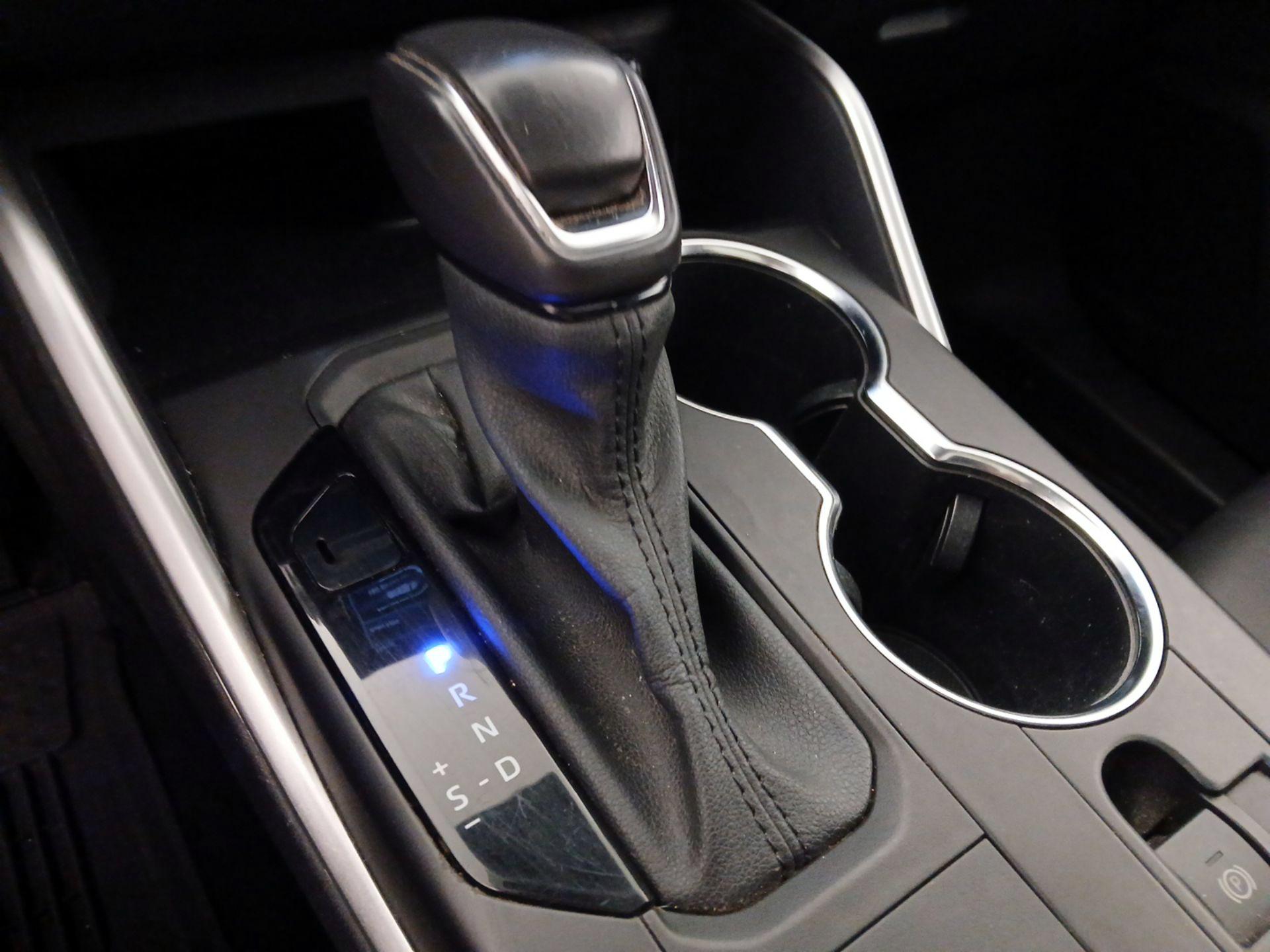 Thumbnail: 2021 Toyota Highlander - 17