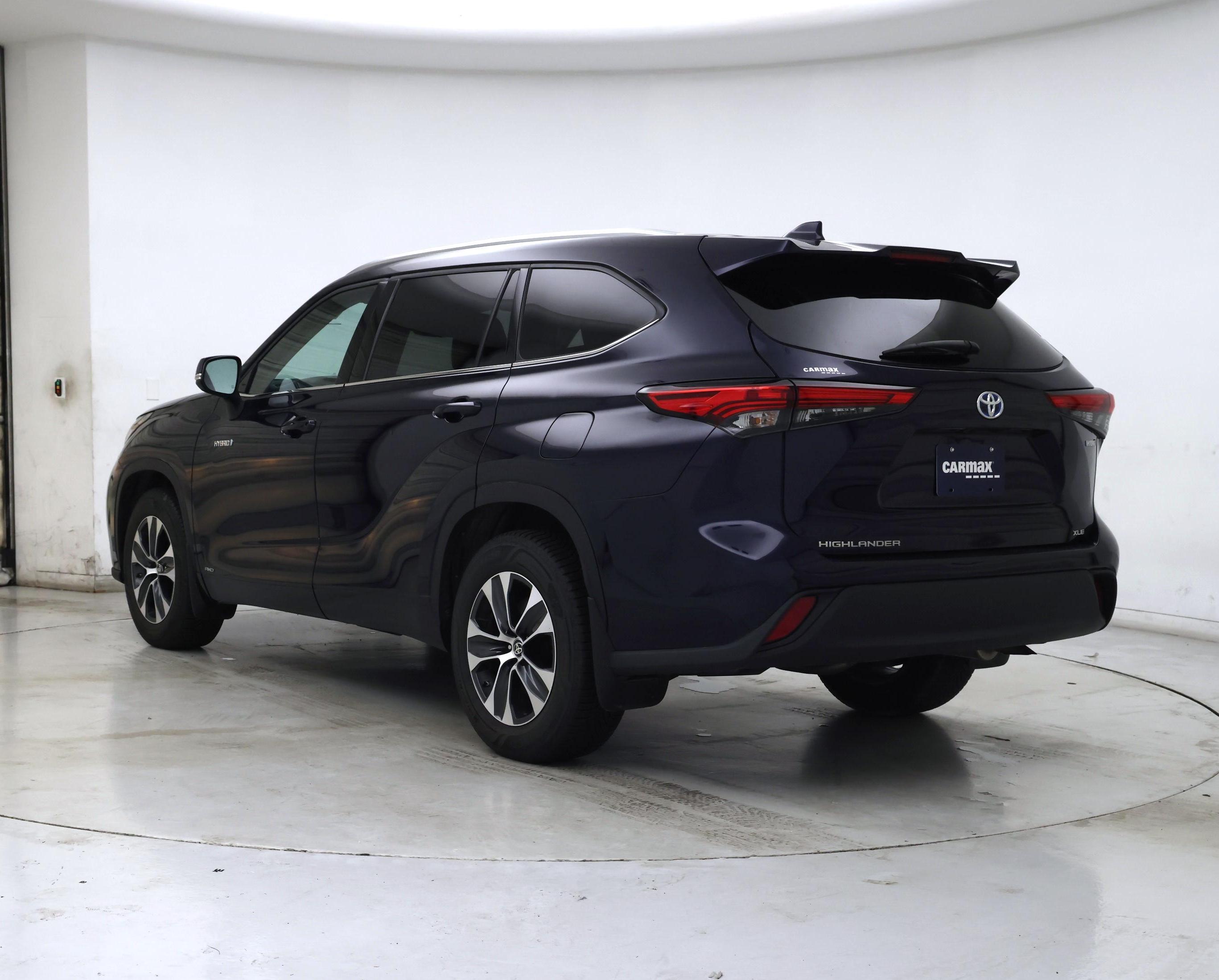 Thumbnail: 2021 Toyota Highlander - 2