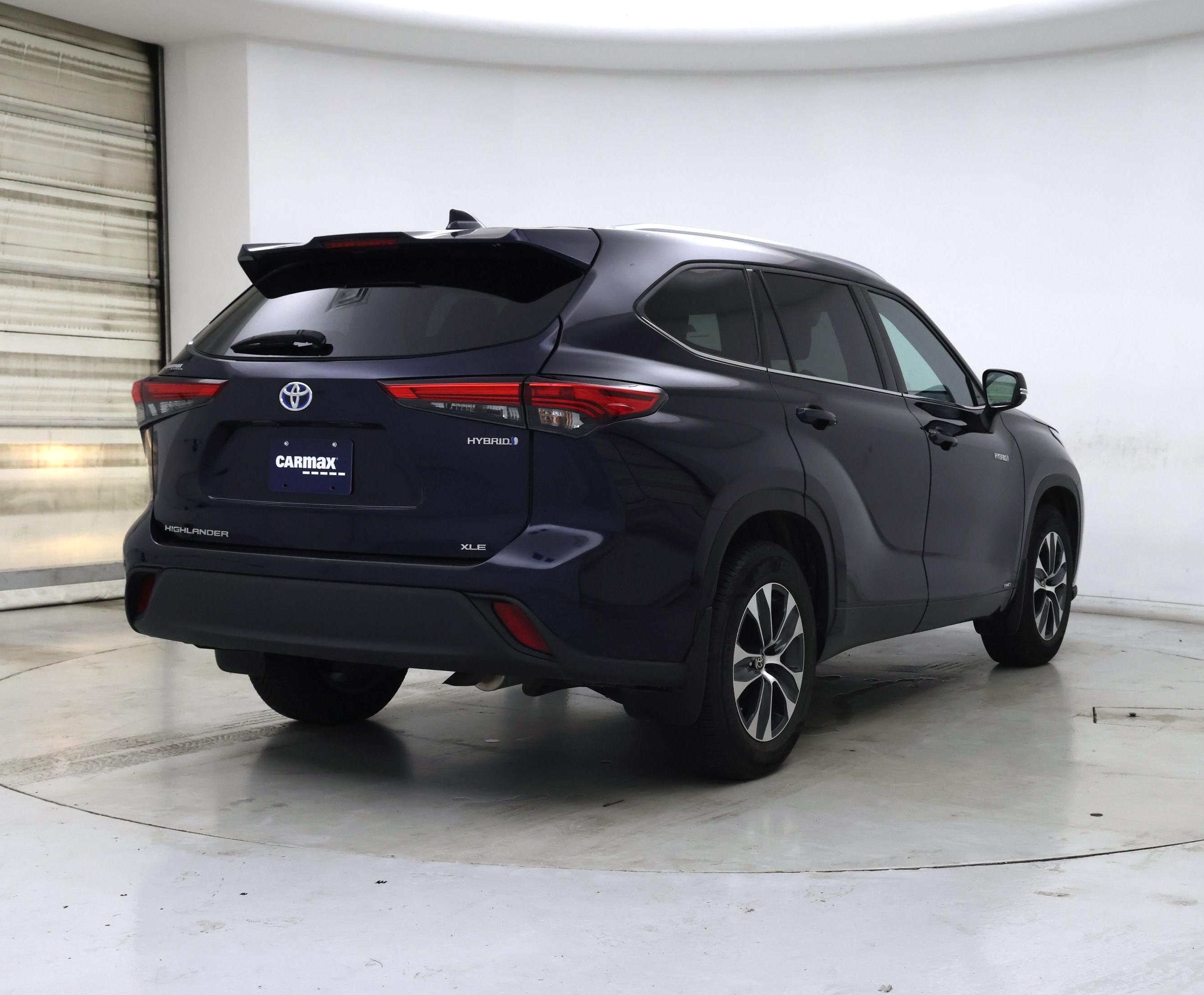 Thumbnail: 2021 Toyota Highlander - 8