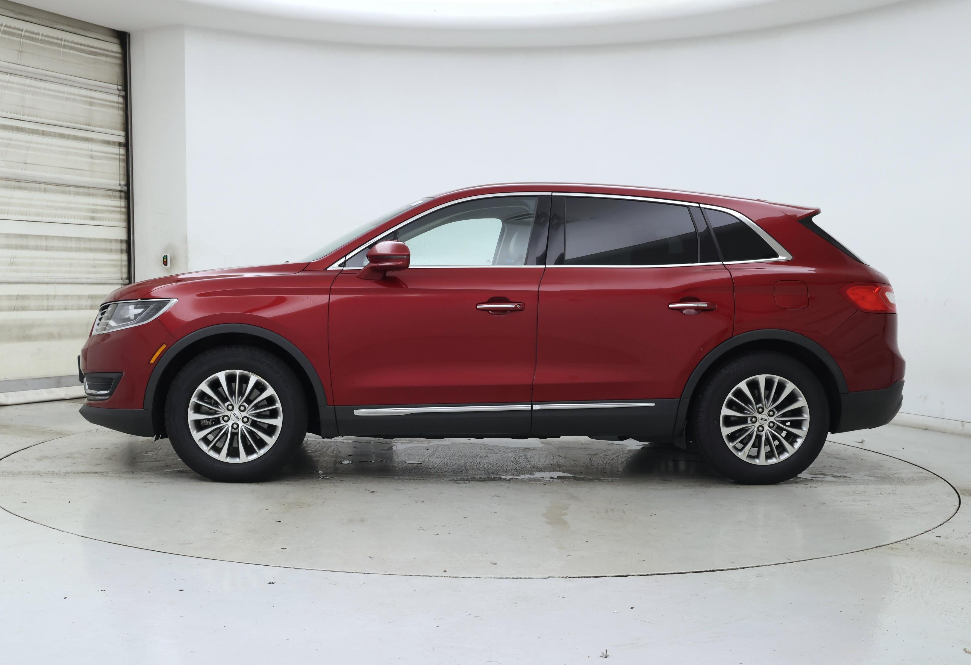 Thumbnail: 2016 Lincoln MKX - 3