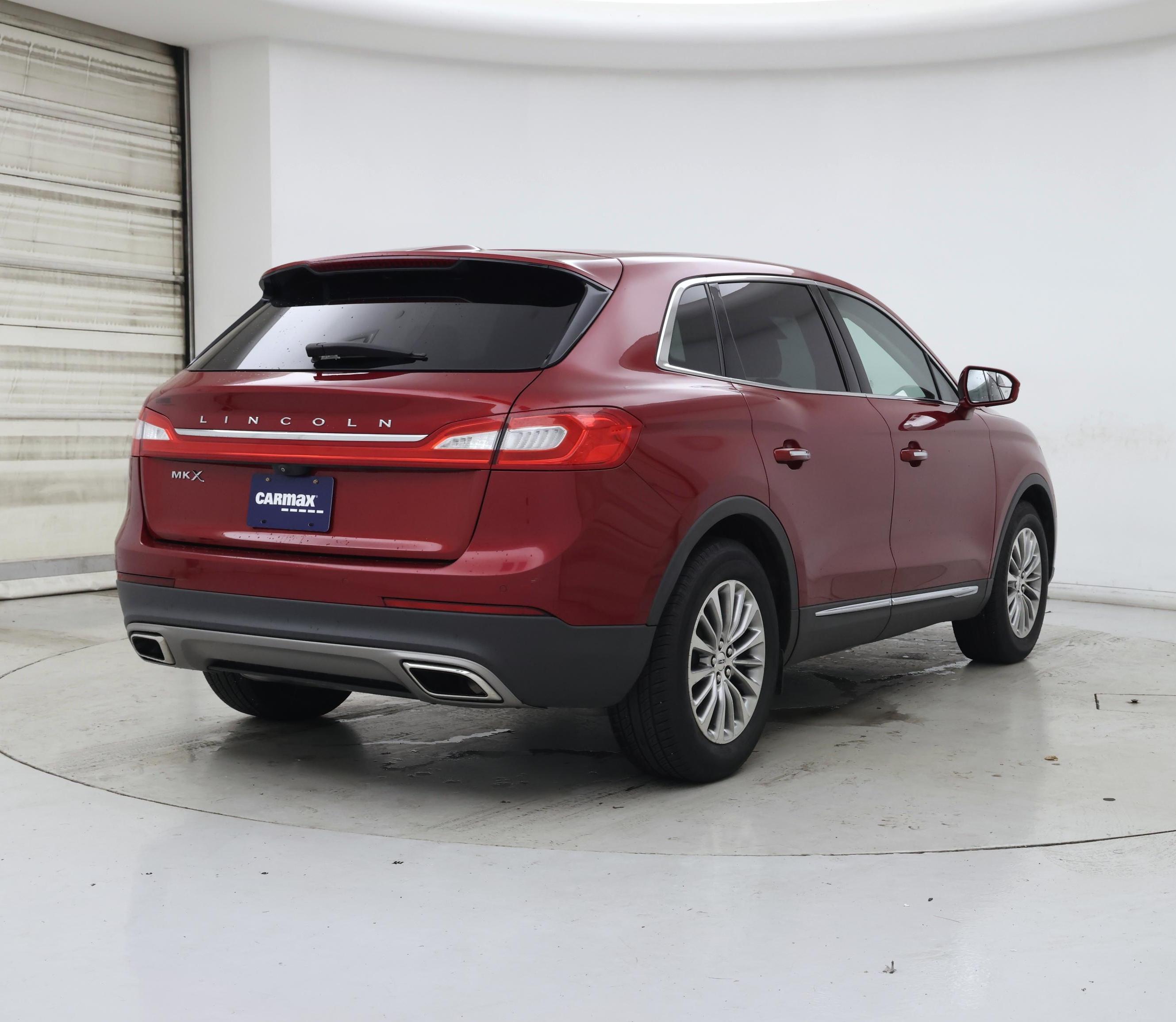 Thumbnail: 2016 Lincoln MKX - 8