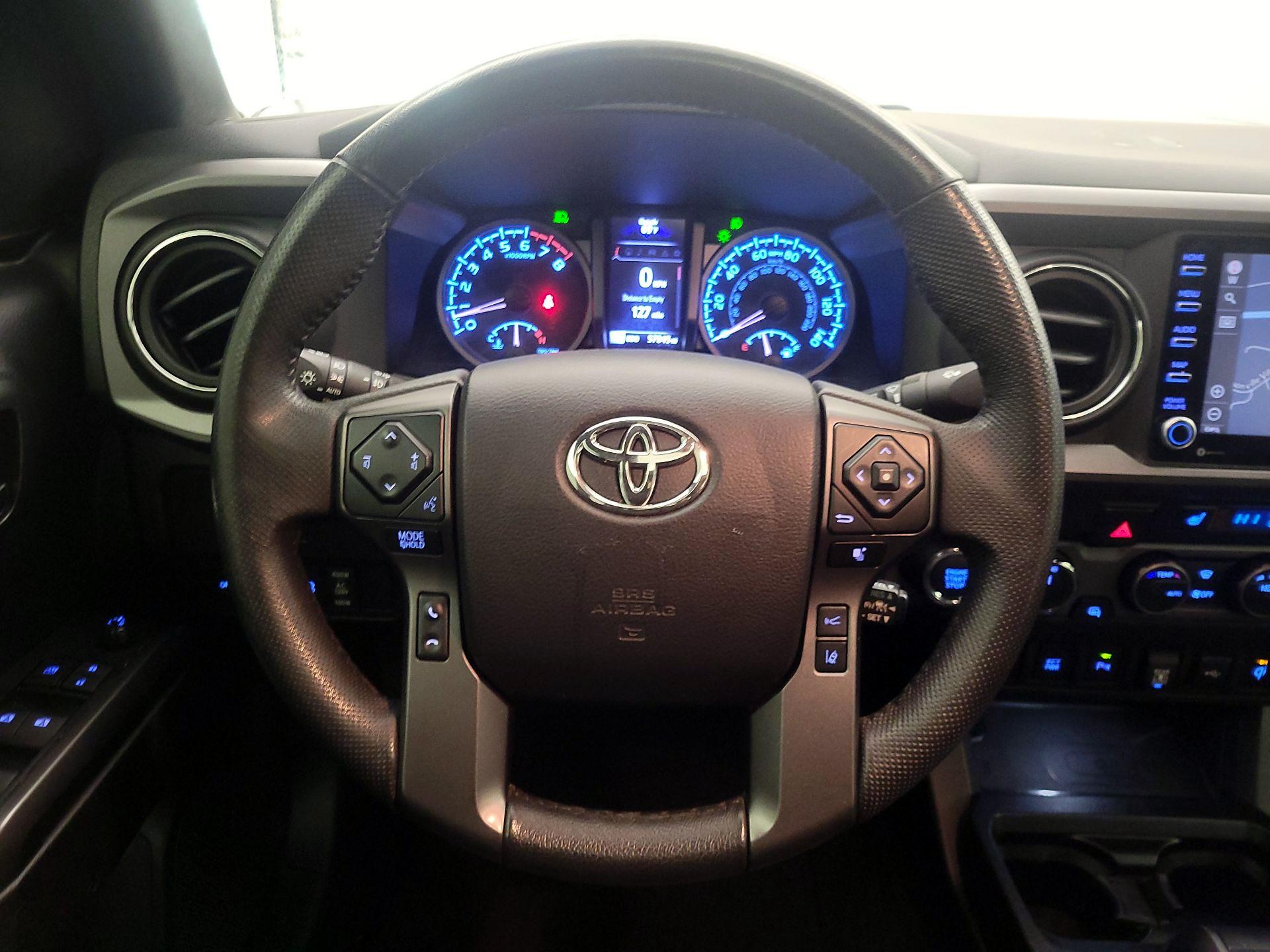 Thumbnail: 2021 Toyota Tacoma - 10