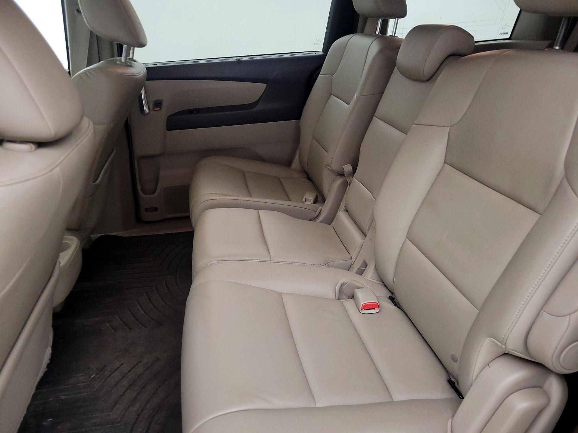 Thumbnail: 2015 Honda Odyssey - 19