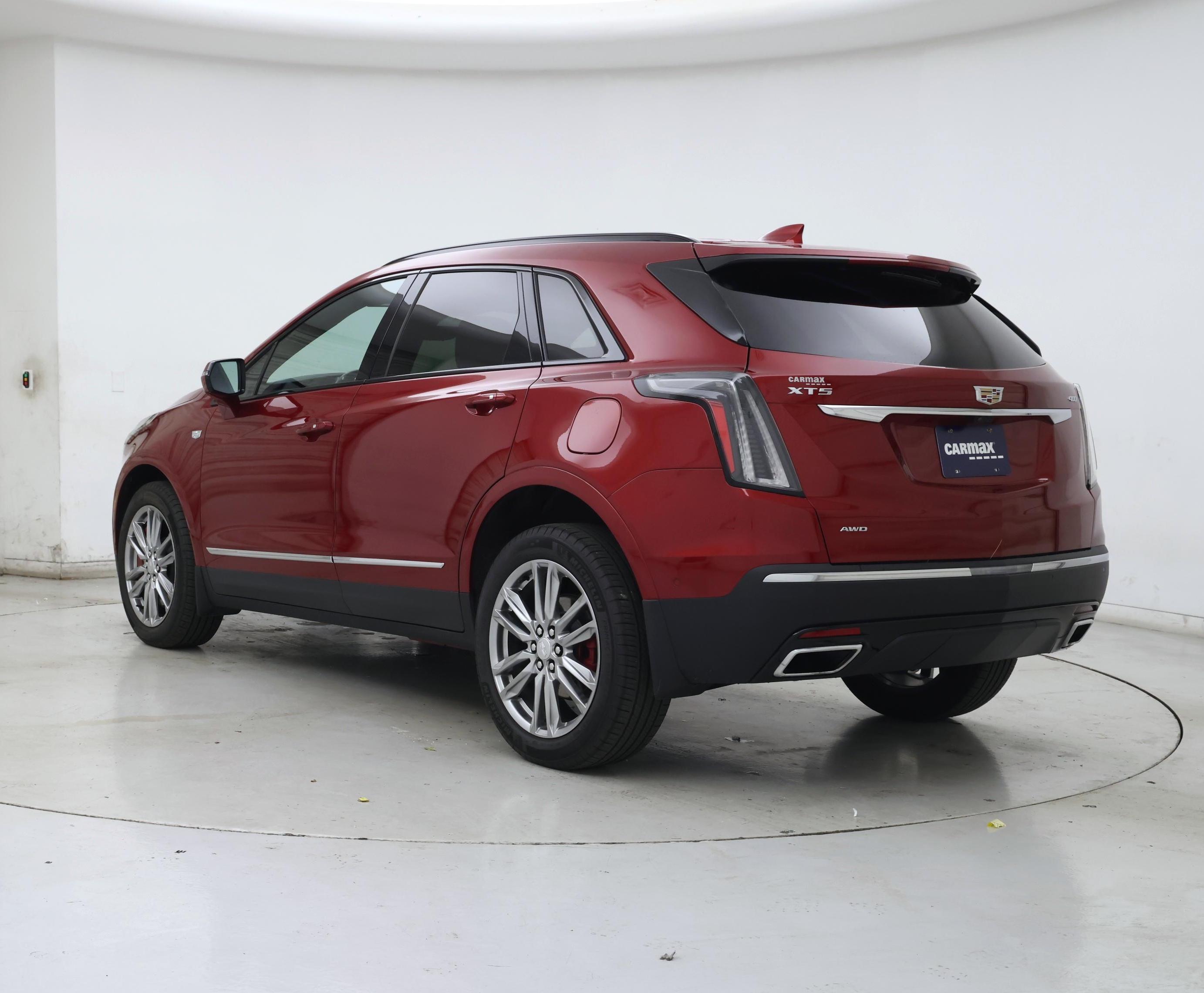 Thumbnail: 2023 Cadillac XT5 - 2