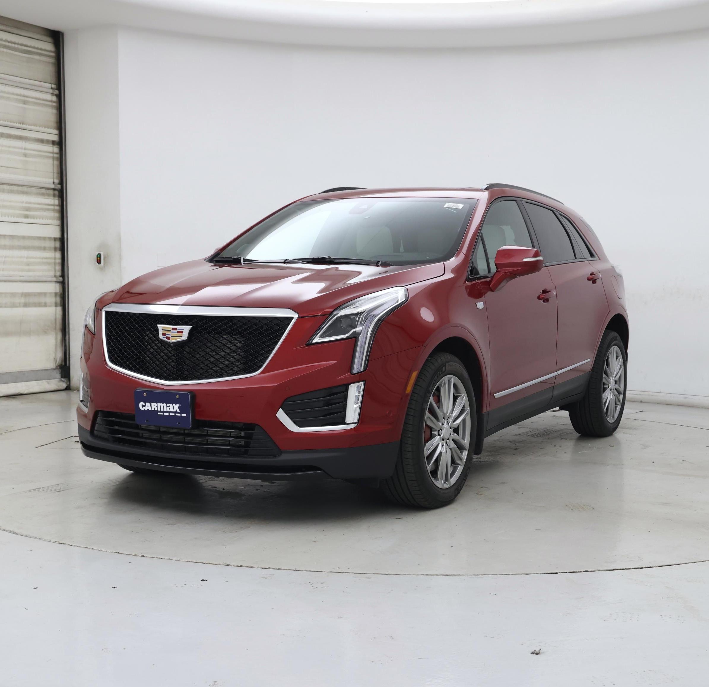 Thumbnail: 2023 Cadillac XT5 - 4