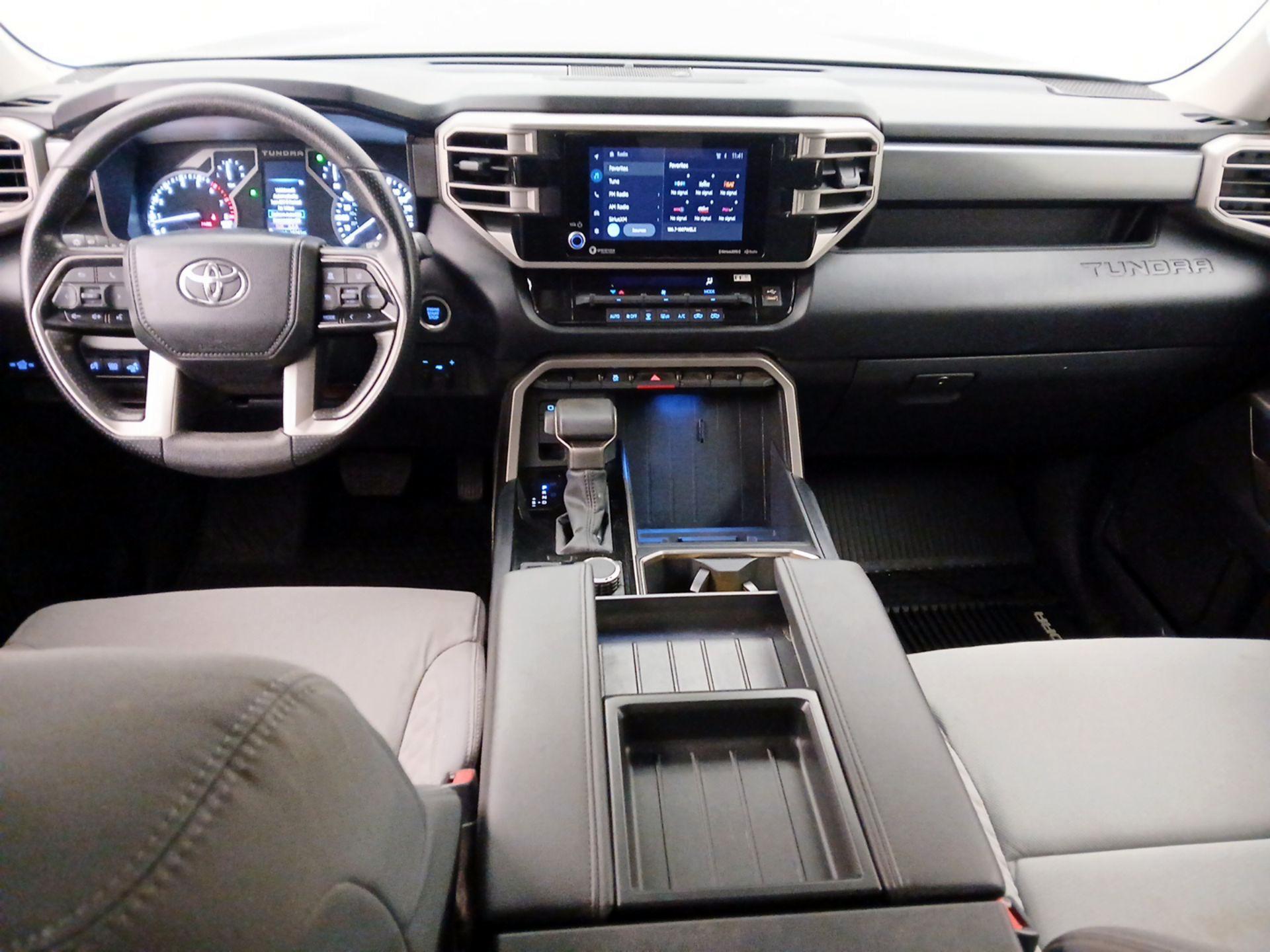 Thumbnail: 2024 Toyota Tundra - 9