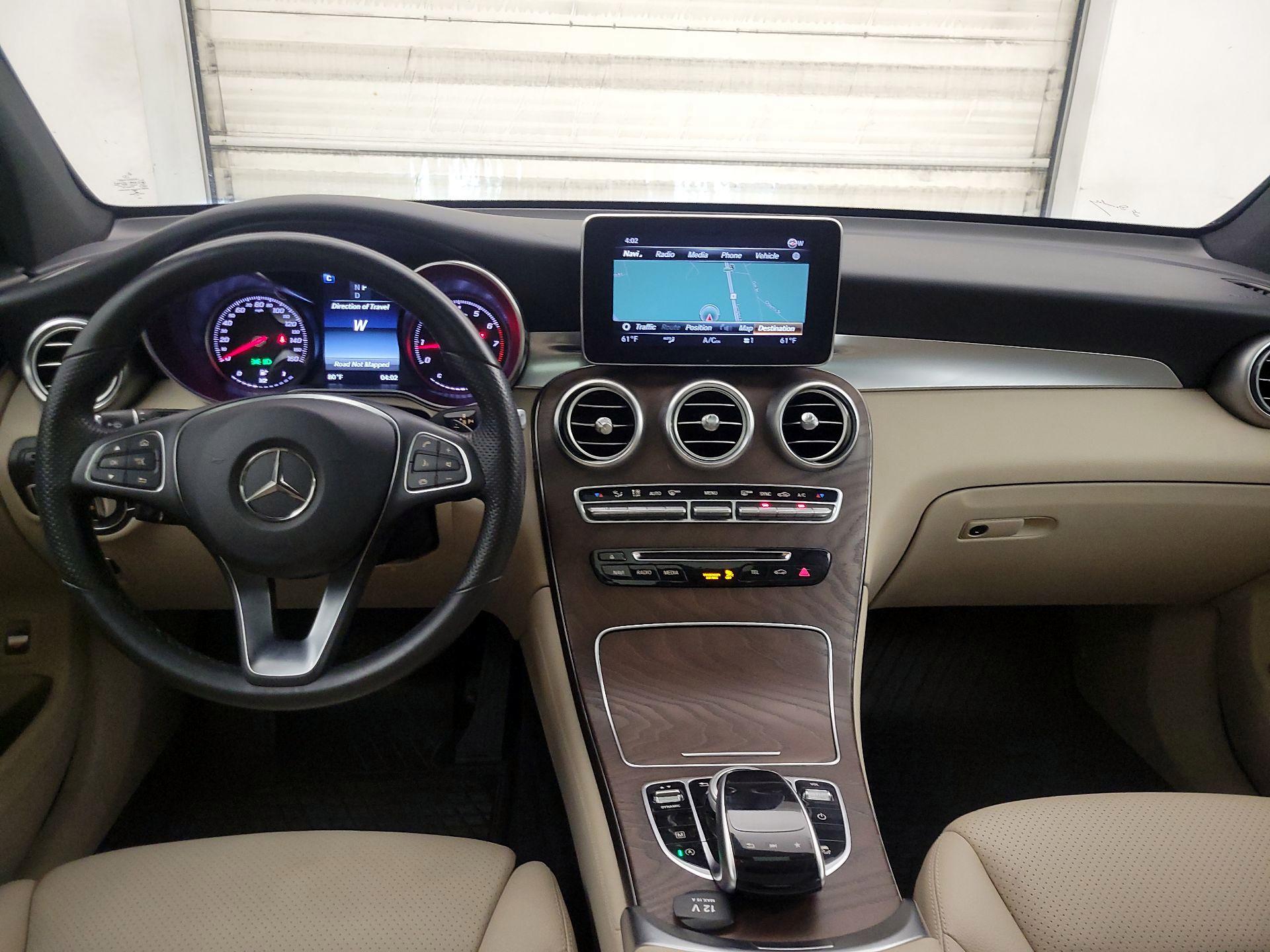 Thumbnail: 2018 Mercedes-Benz GLC - 9