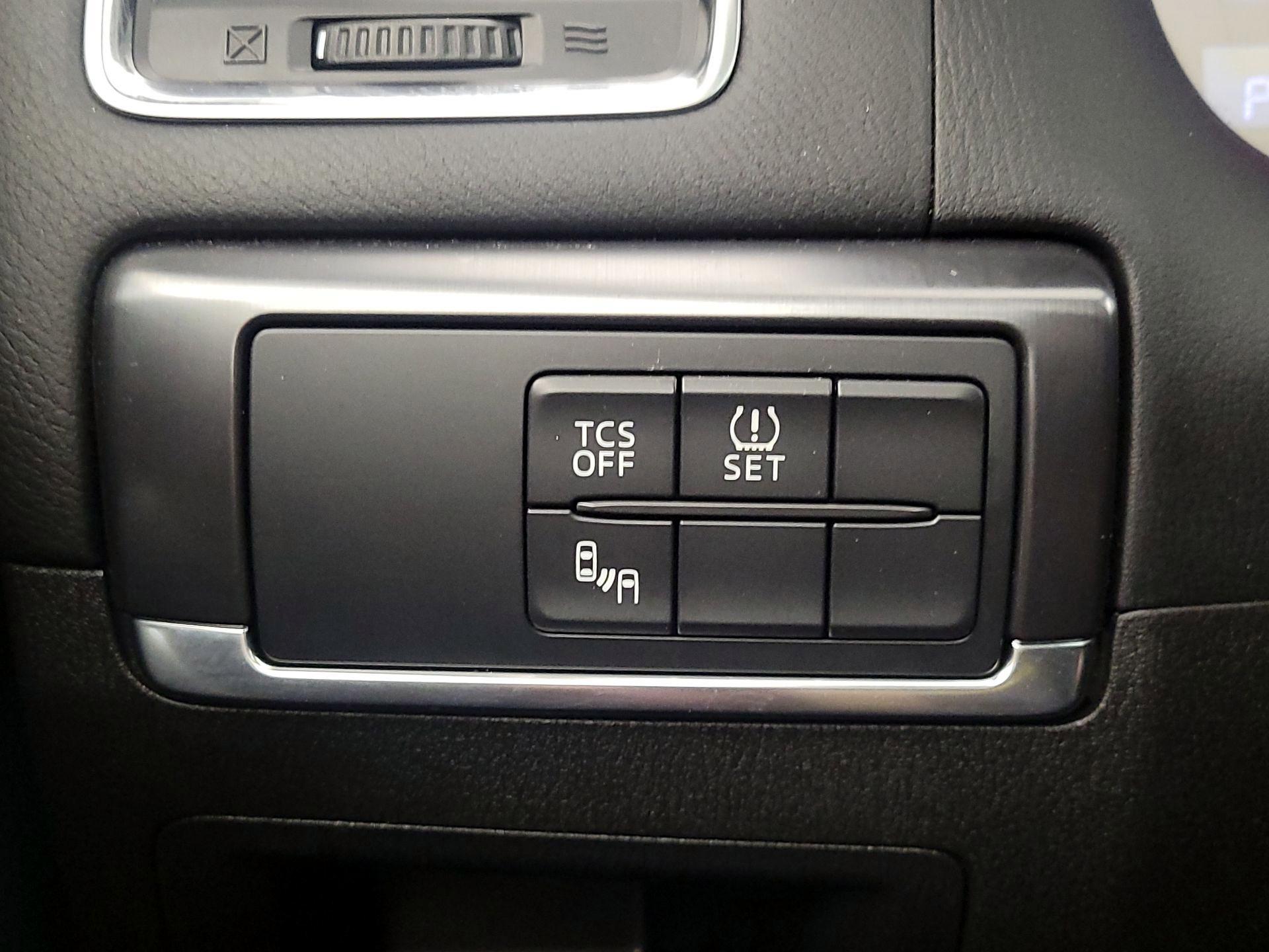 Thumbnail: 2016 Mazda CX-5 - 13