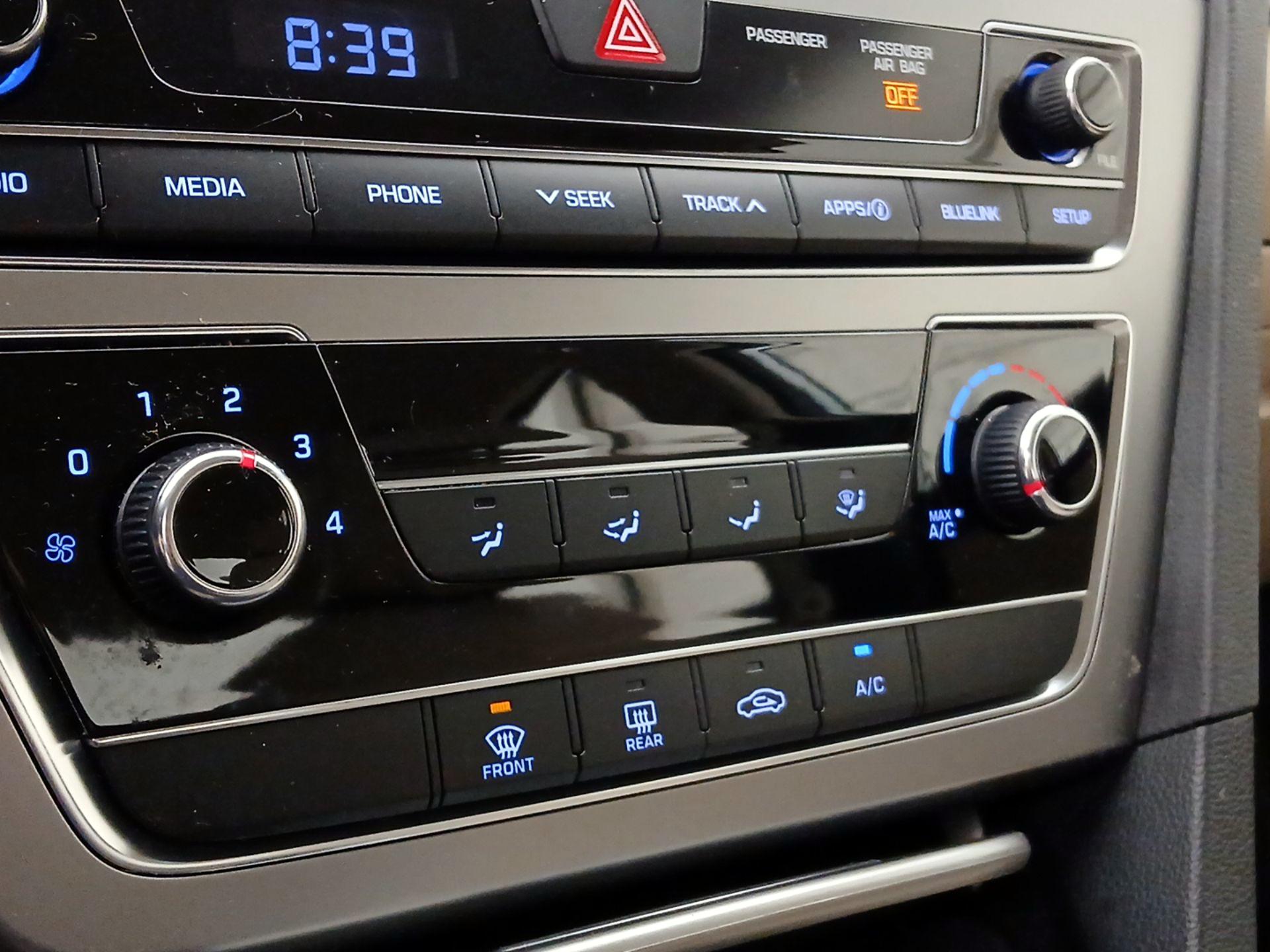 Thumbnail: 2017 Hyundai Sonata - 16