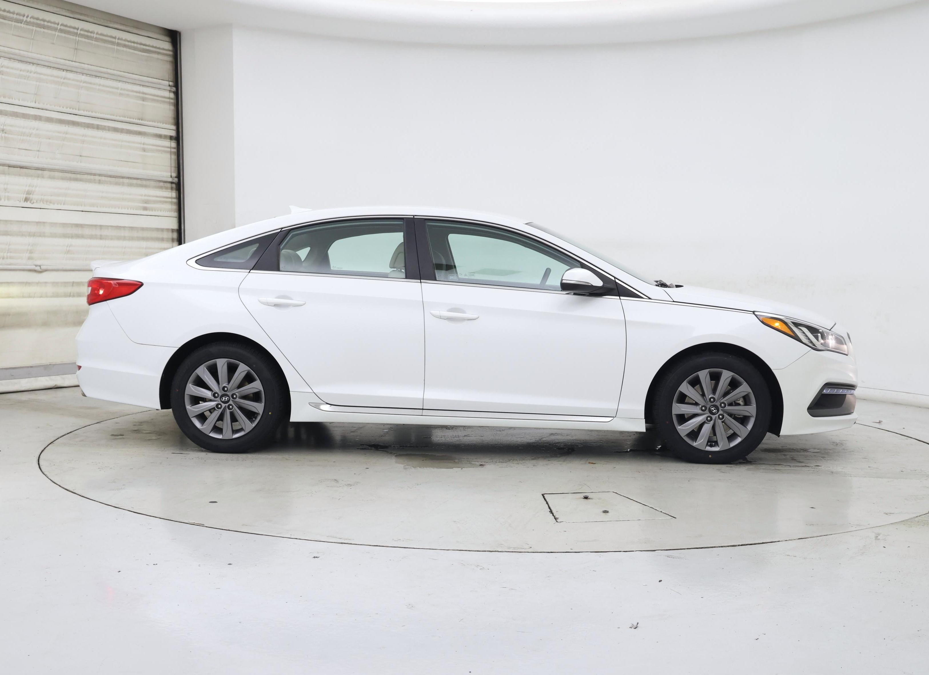 Thumbnail: 2017 Hyundai Sonata - 7