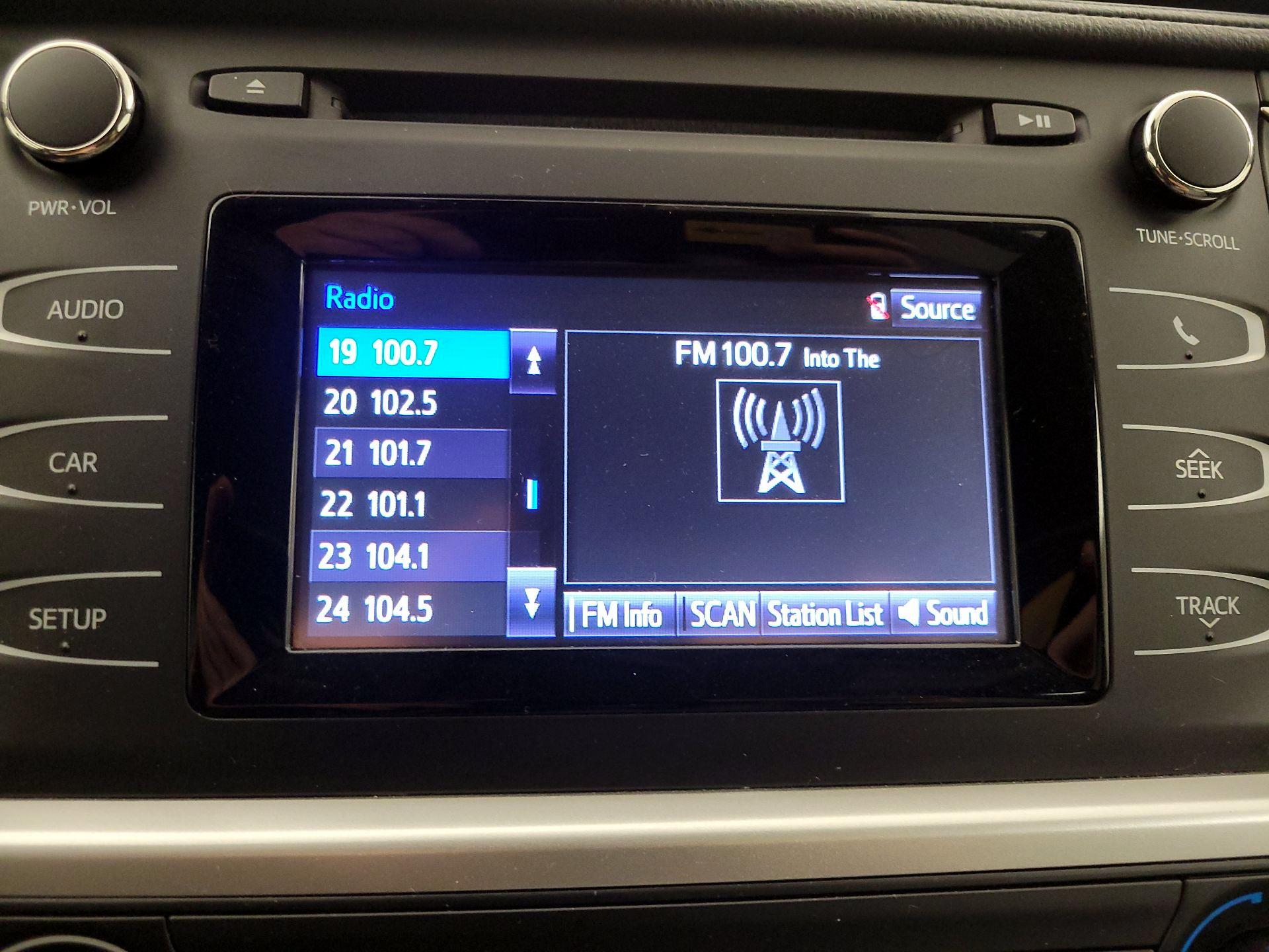 Thumbnail: 2019 Toyota Highlander - 15