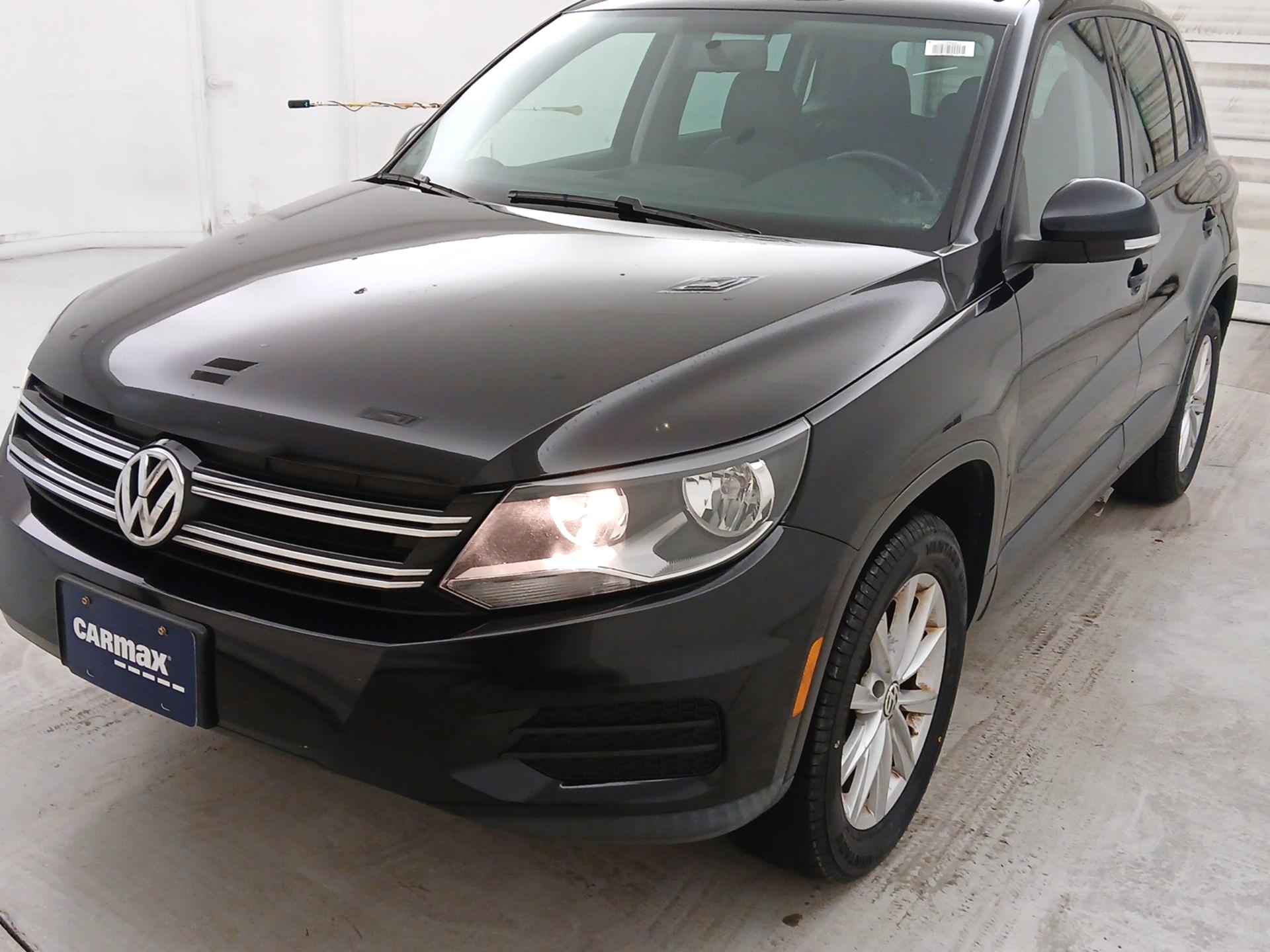 Thumbnail: 2015 Volkswagen Tiguan - 3