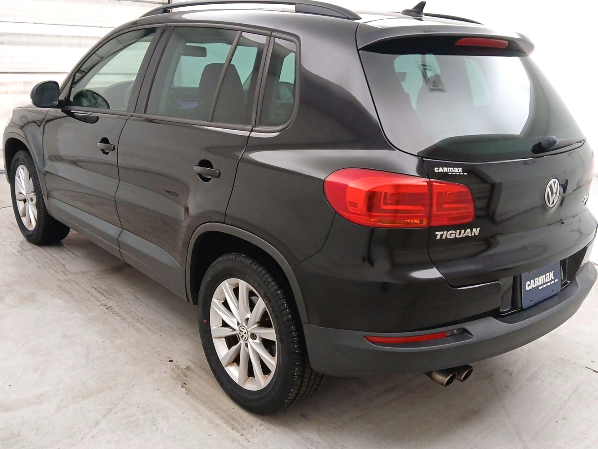 Thumbnail: 2015 Volkswagen Tiguan - 6