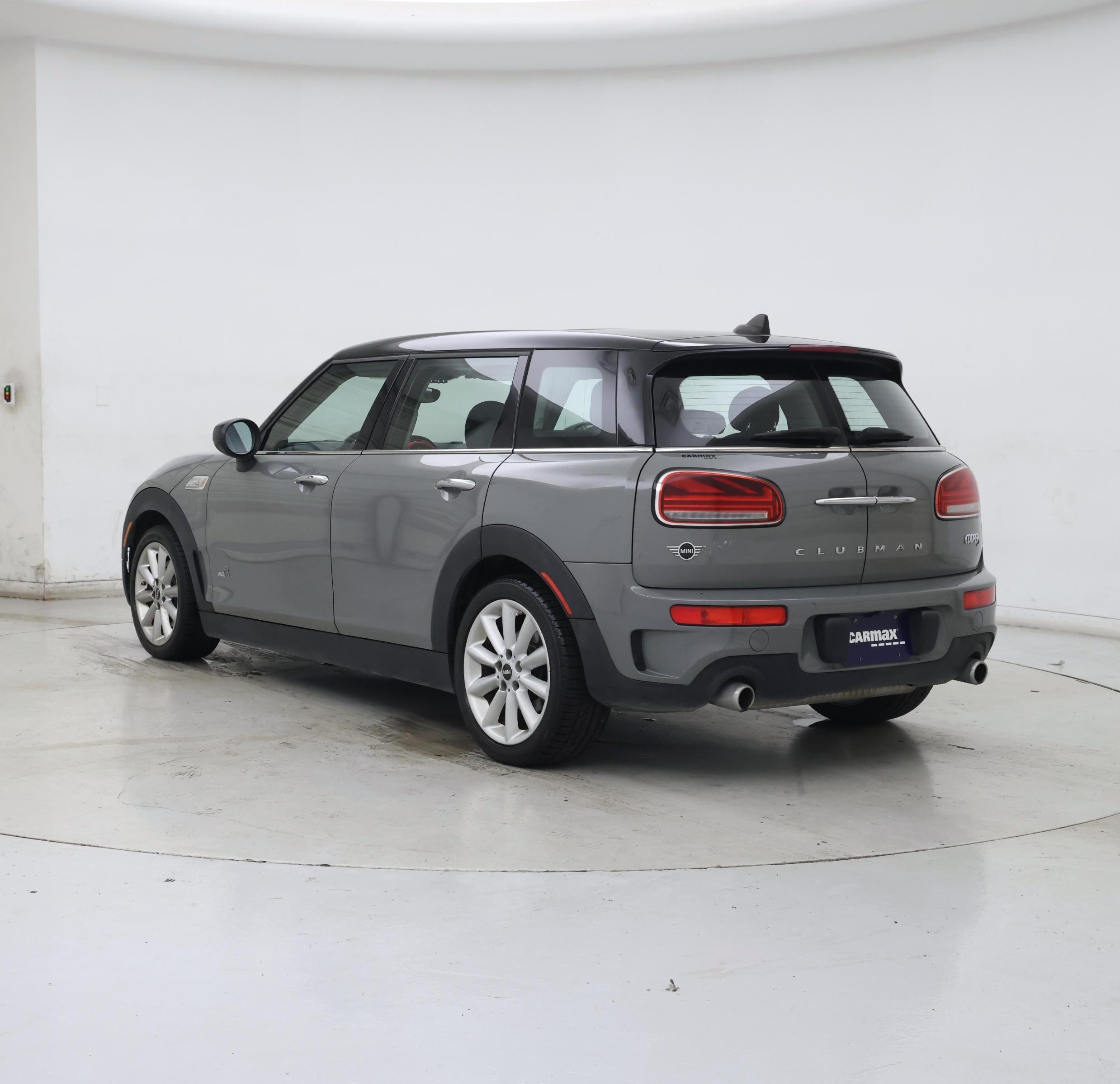 Thumbnail: 2020 MINI Cooper Clubman - 2