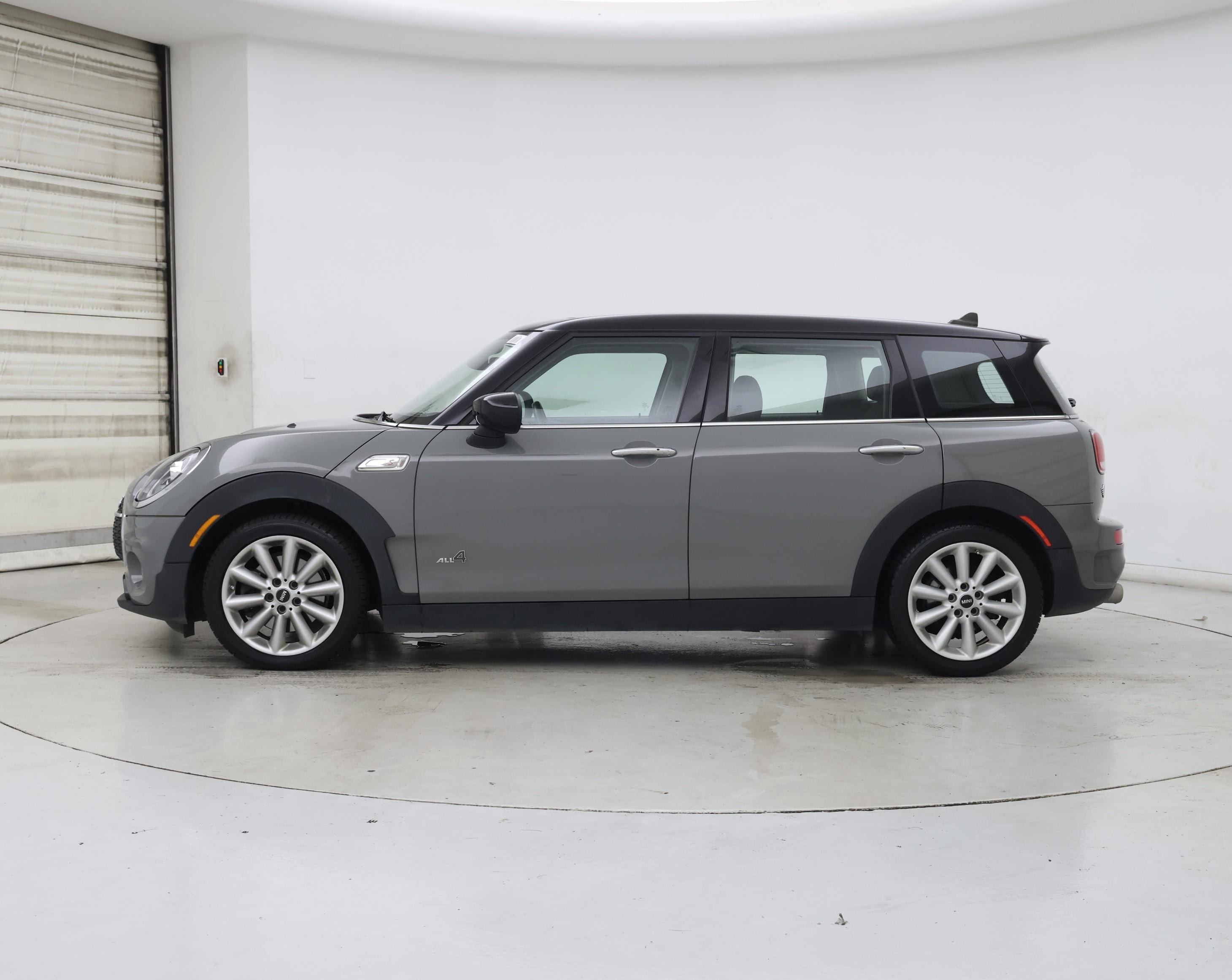 Thumbnail: 2020 MINI Cooper Clubman - 3