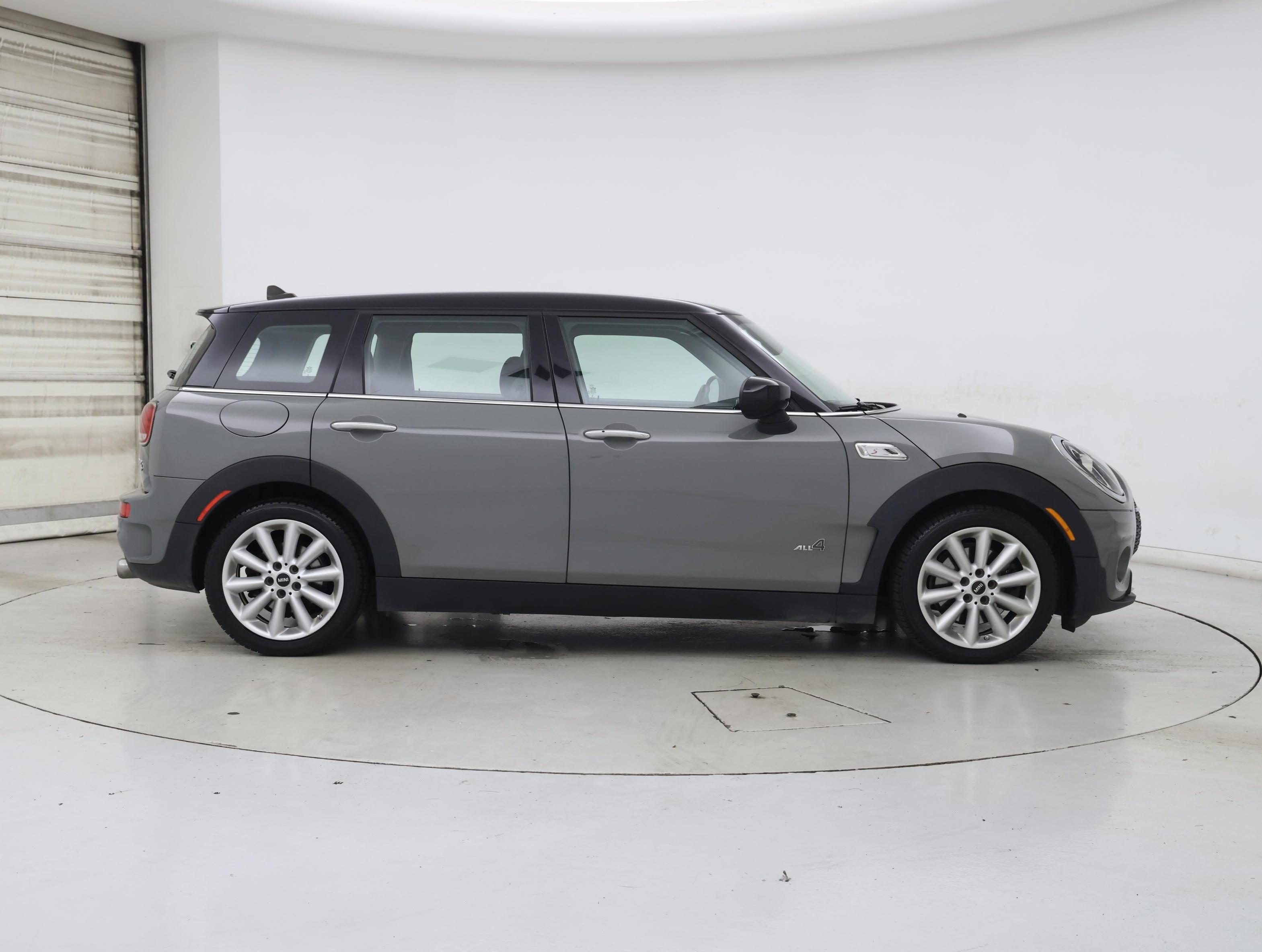 Thumbnail: 2020 MINI Cooper Clubman - 7