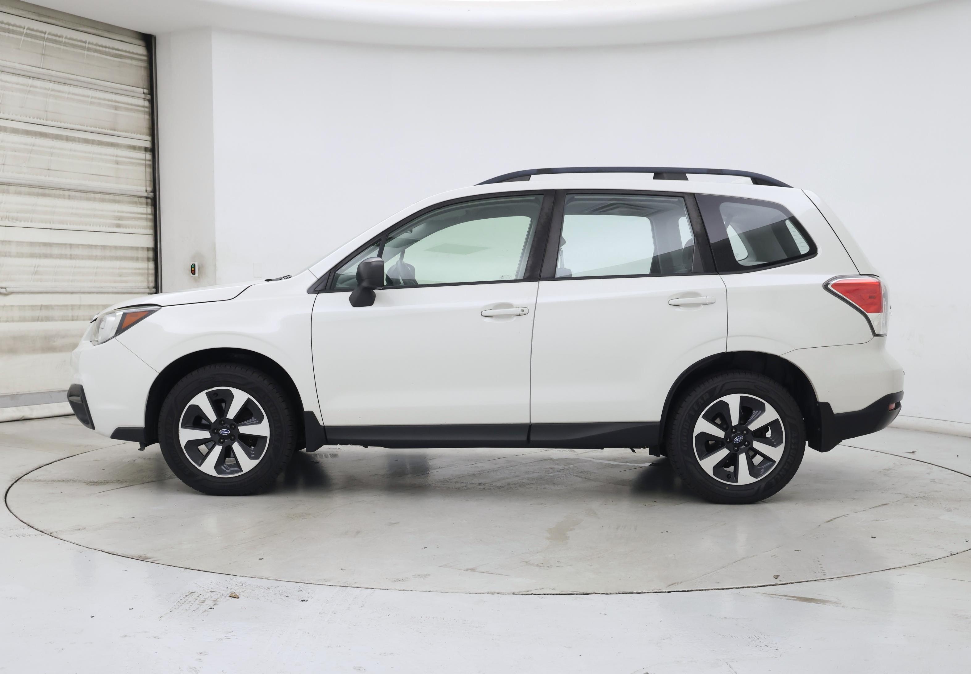 Thumbnail: 2018 Subaru Forester - 3