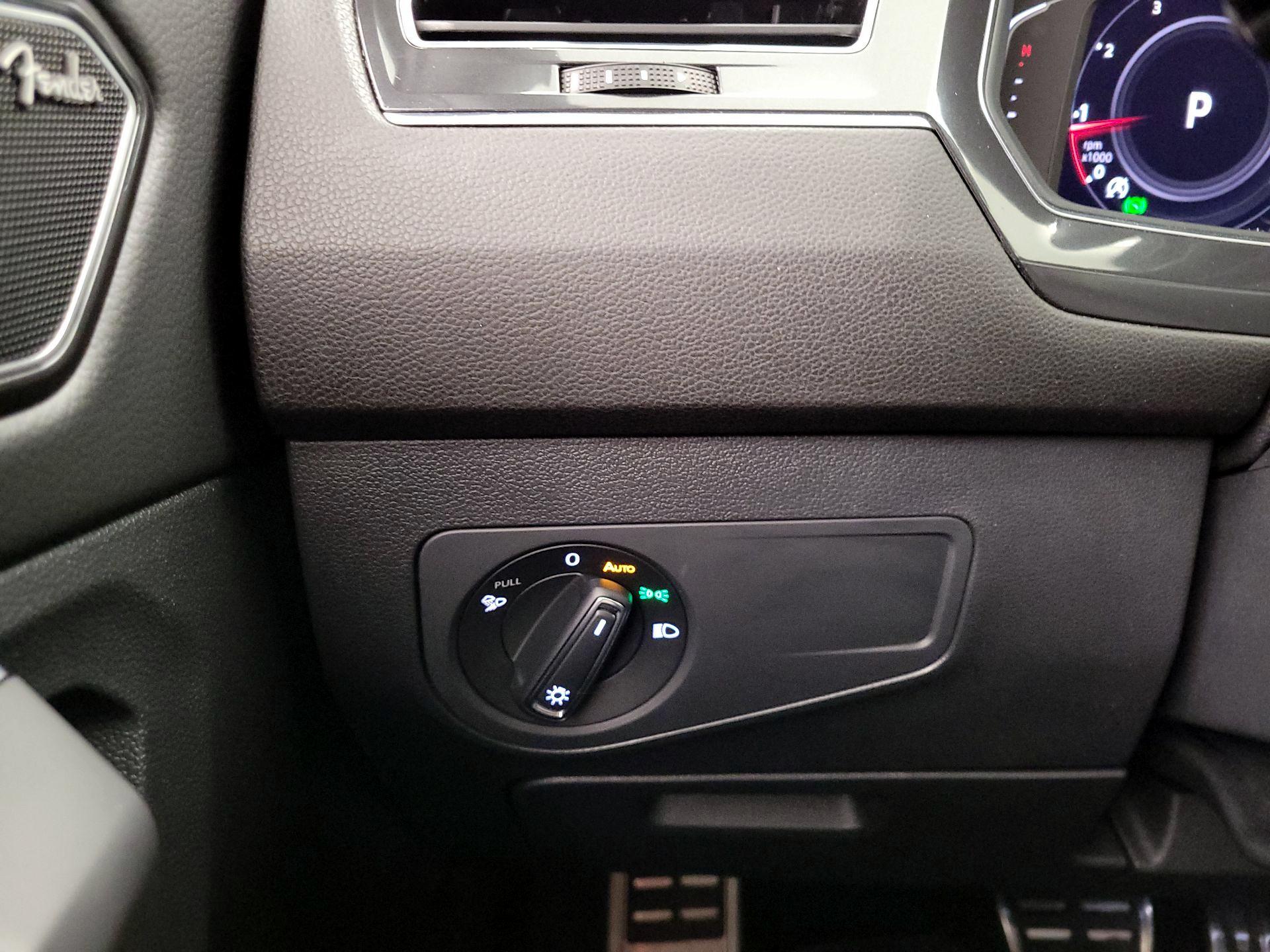 Thumbnail: 2022 Volkswagen Tiguan - 13