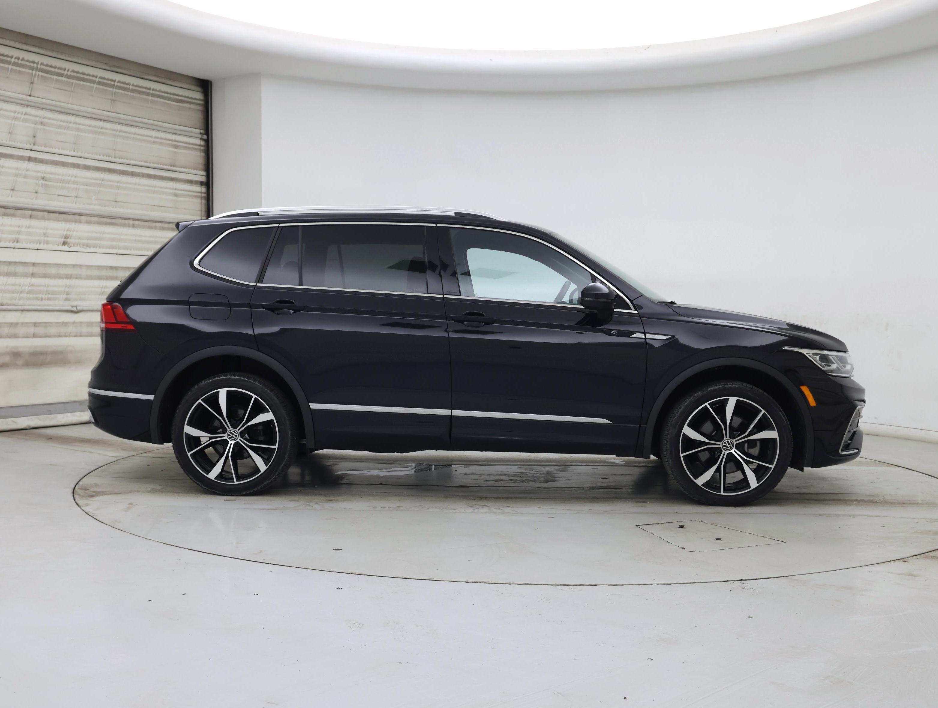 Thumbnail: 2022 Volkswagen Tiguan - 7