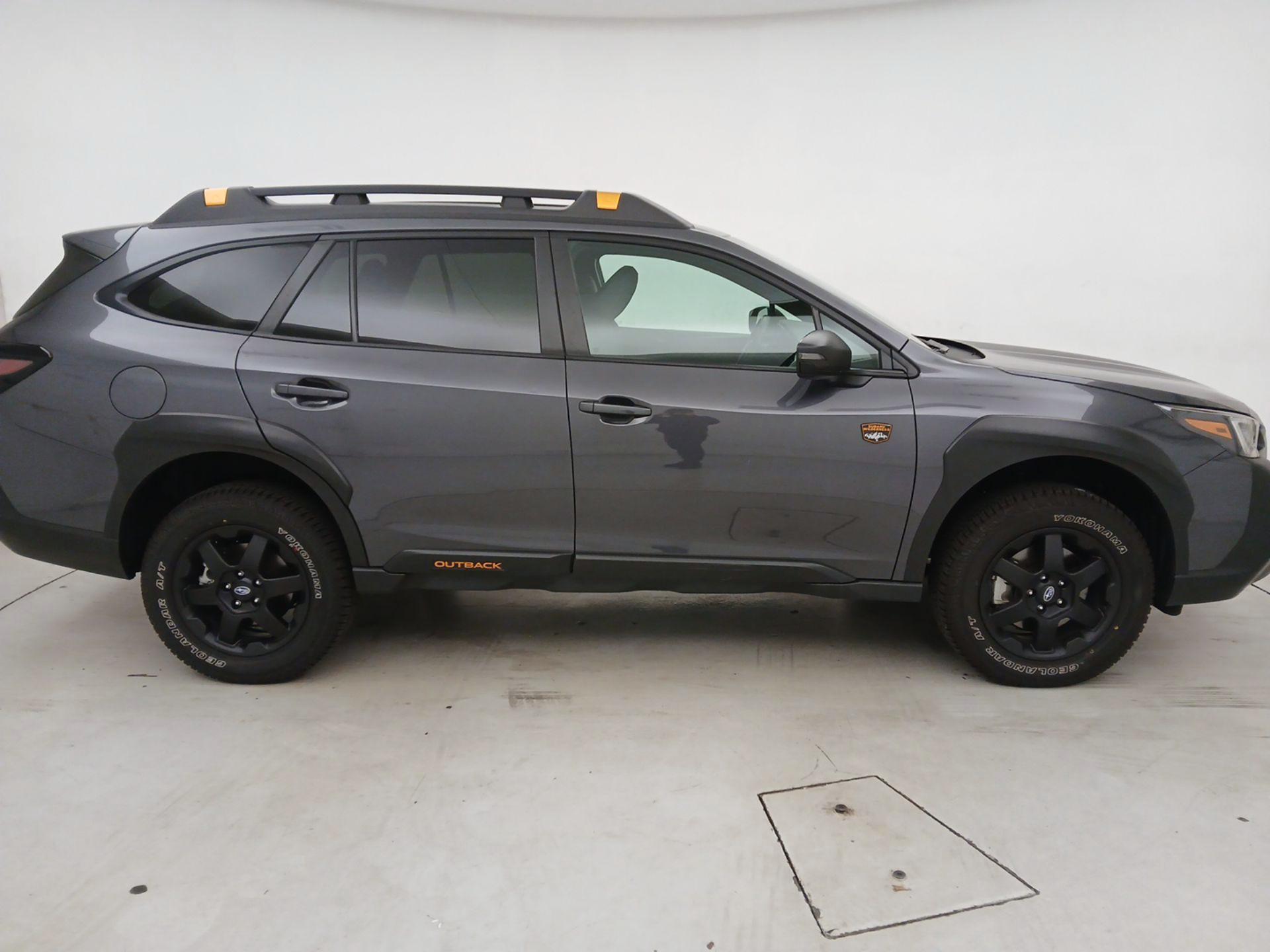 Thumbnail: 2025 Subaru Outback - 4