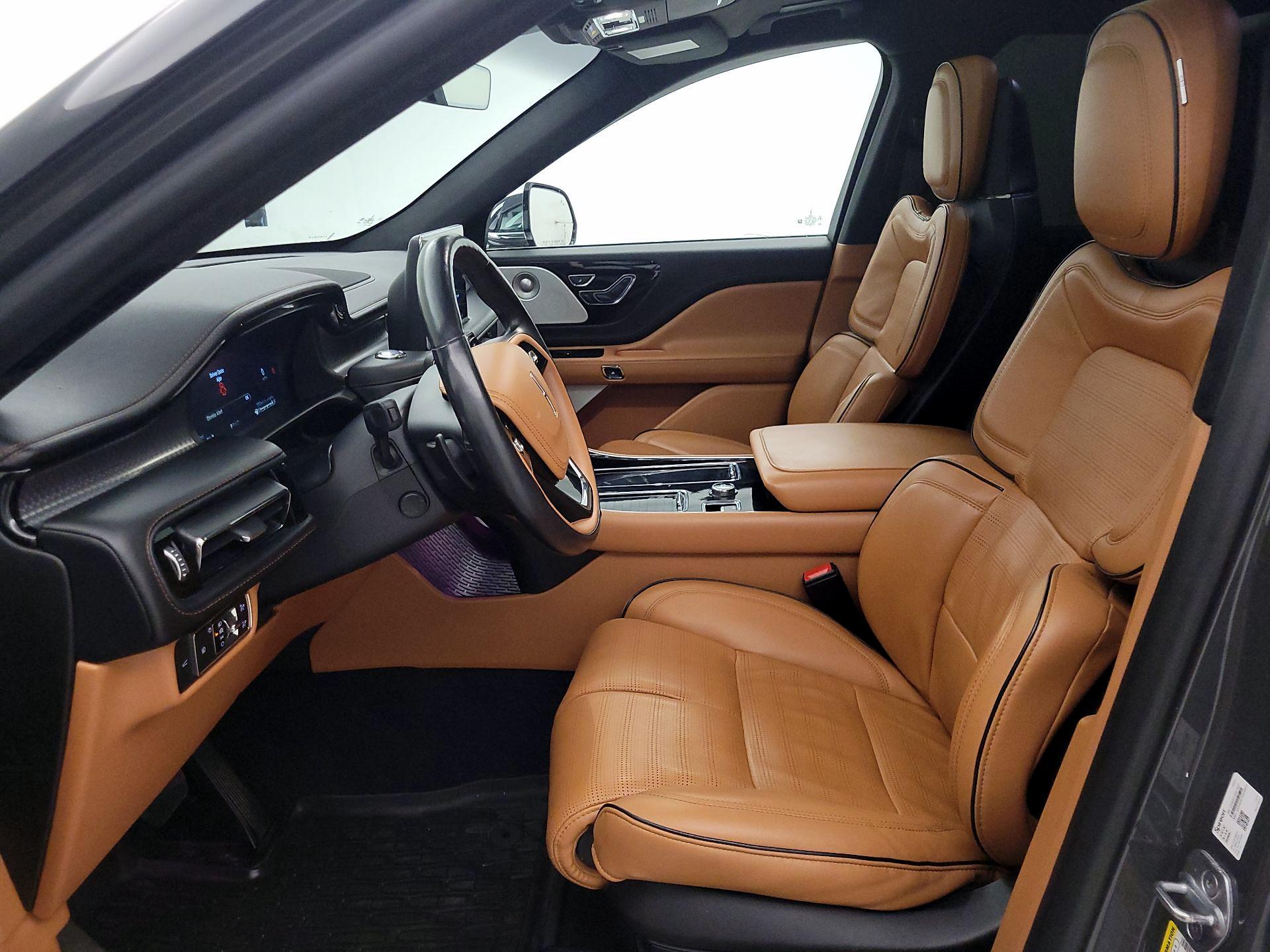 Thumbnail: 2022 Lincoln Aviator - 9