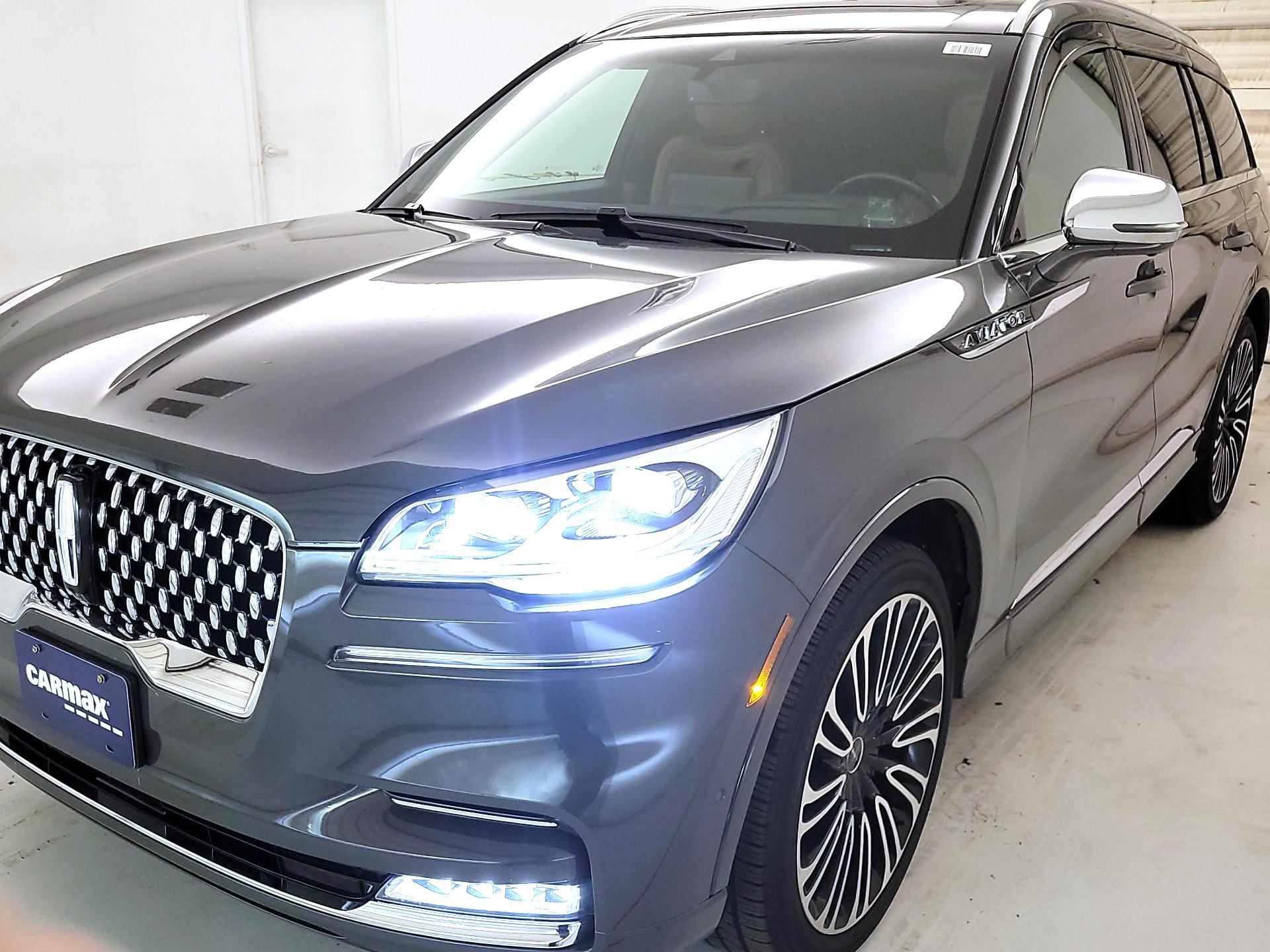 Thumbnail: 2022 Lincoln Aviator - 3
