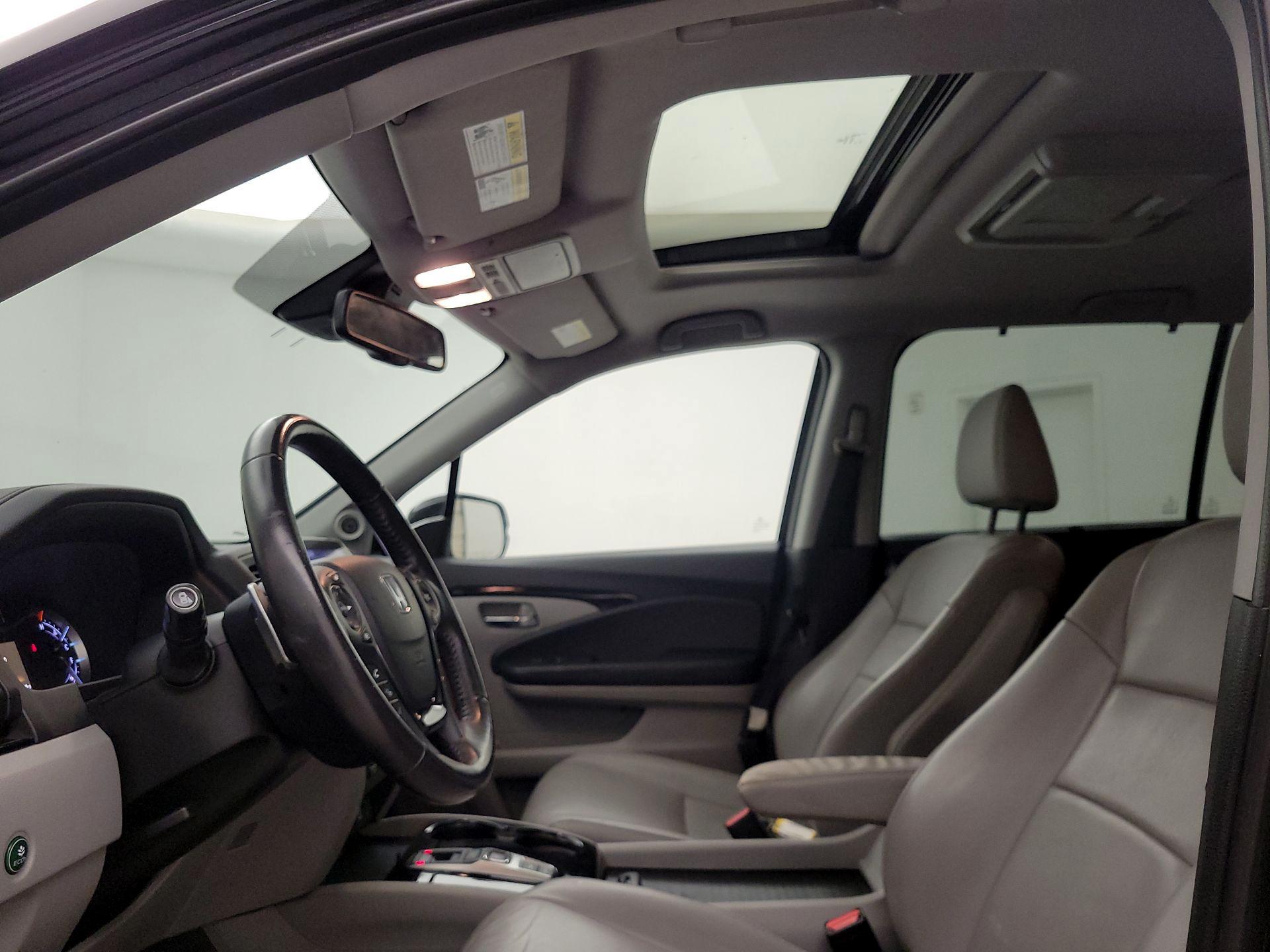 Thumbnail: 2018 Honda Pilot - 20