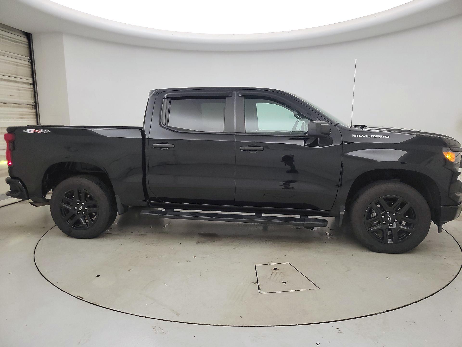 Thumbnail: 2024 Chevrolet Silverado 1500 - 4