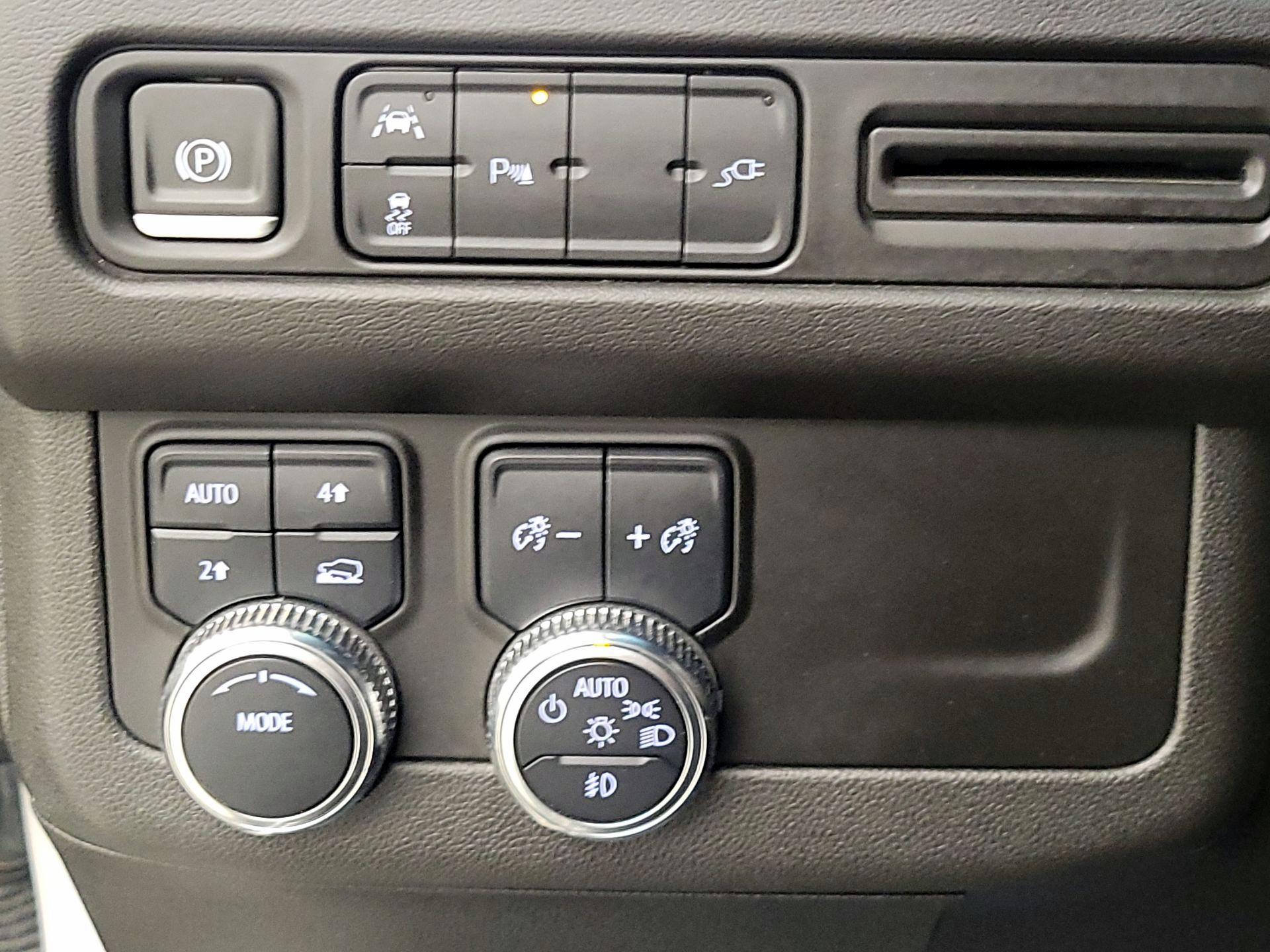 Thumbnail: 2021 GMC Yukon - 13