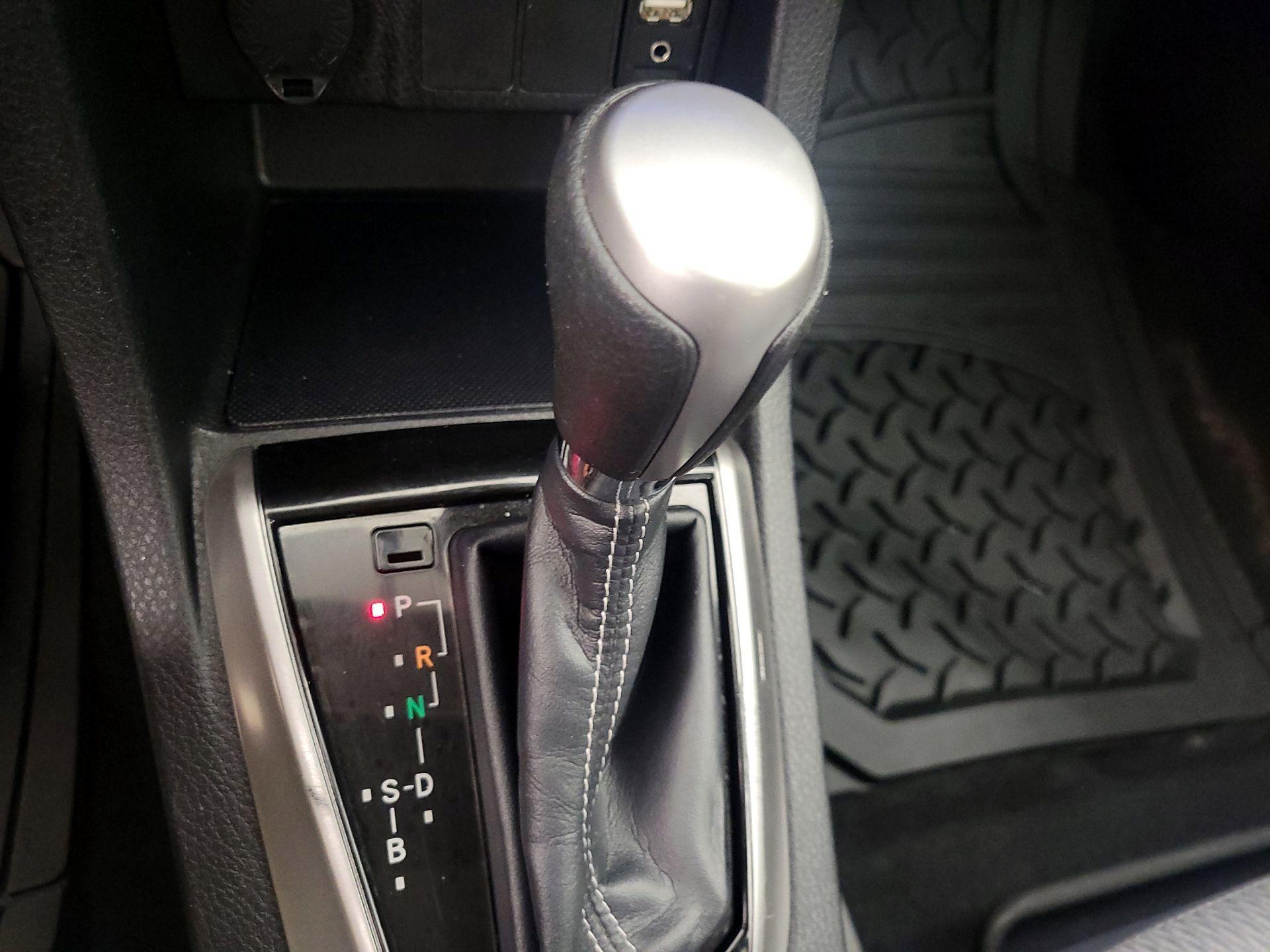 Thumbnail: 2014 Toyota Corolla - 16