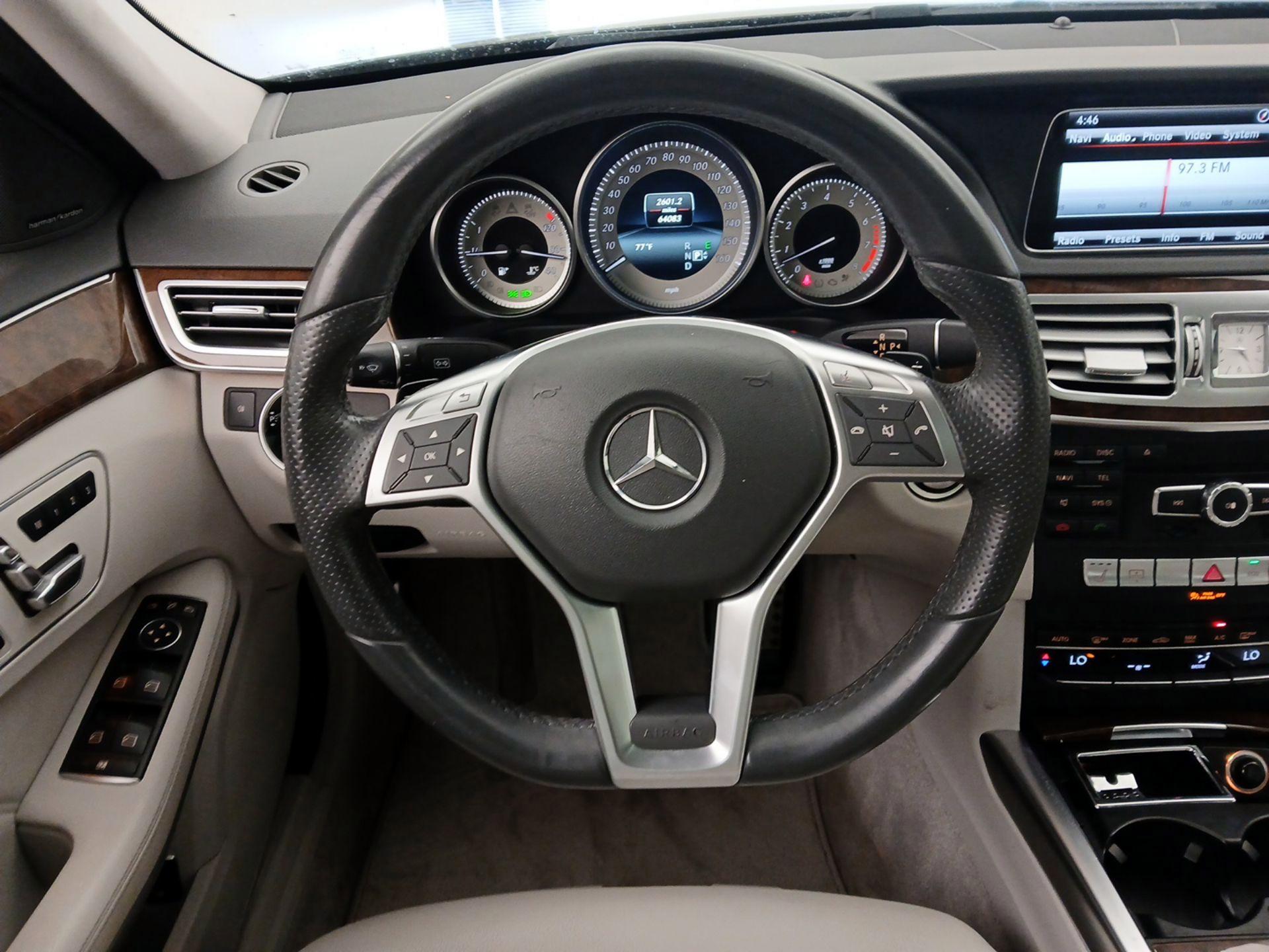 Thumbnail: 2015 Mercedes-Benz E-Class - 10