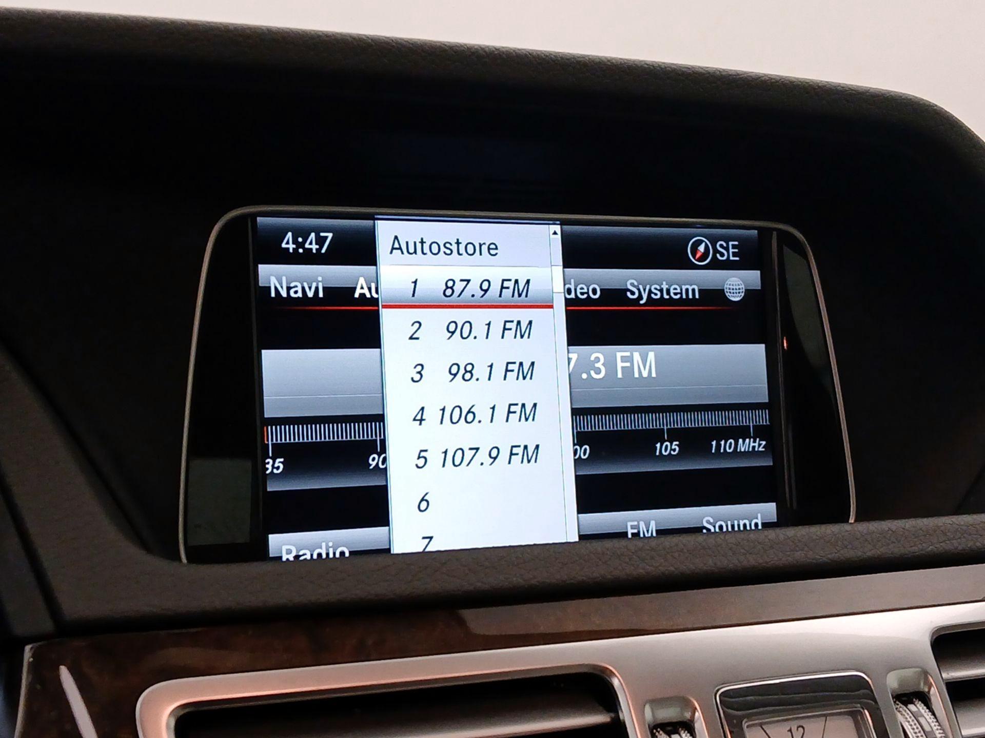 Thumbnail: 2015 Mercedes-Benz E-Class - 15