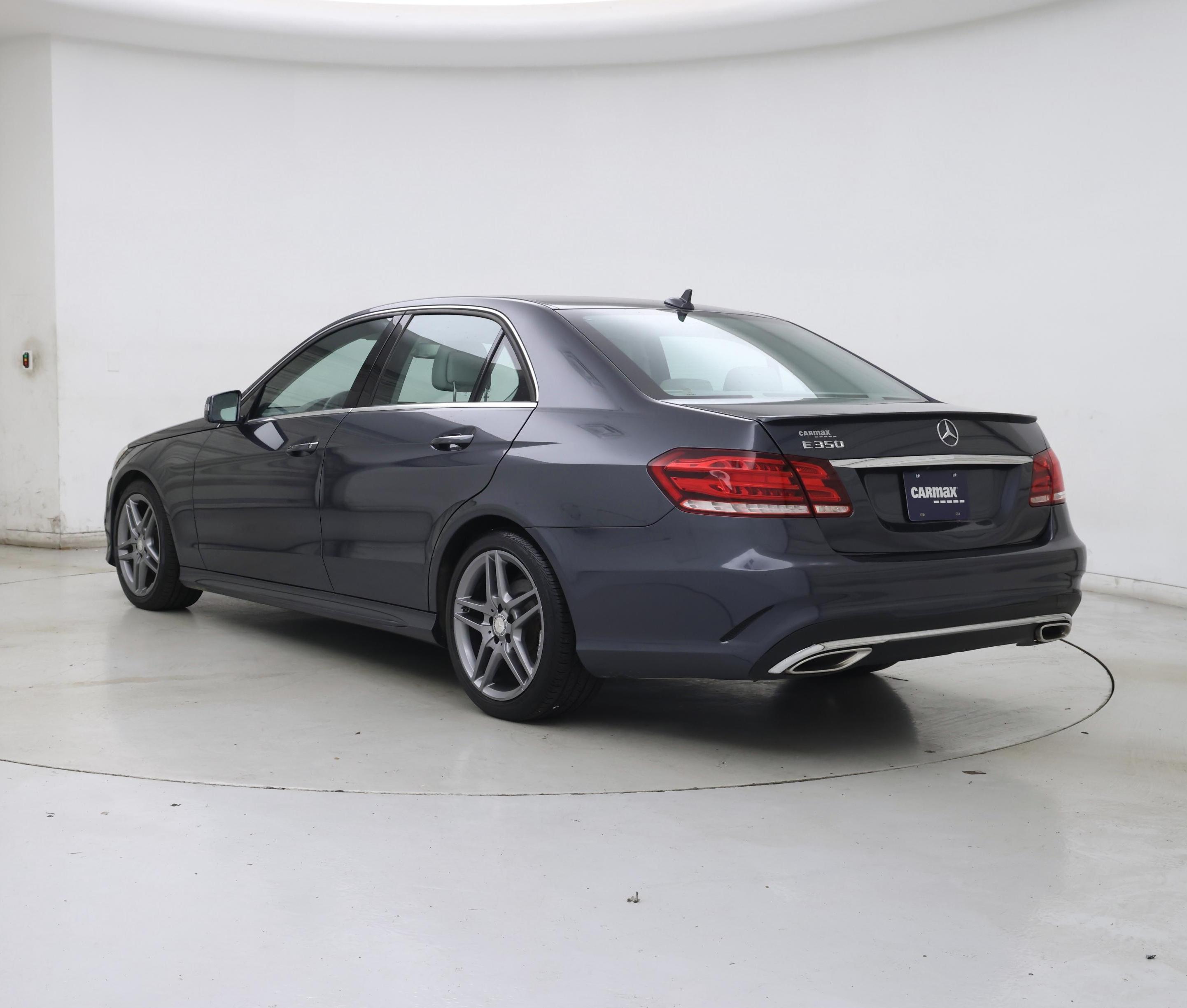 Thumbnail: 2015 Mercedes-Benz E-Class - 2