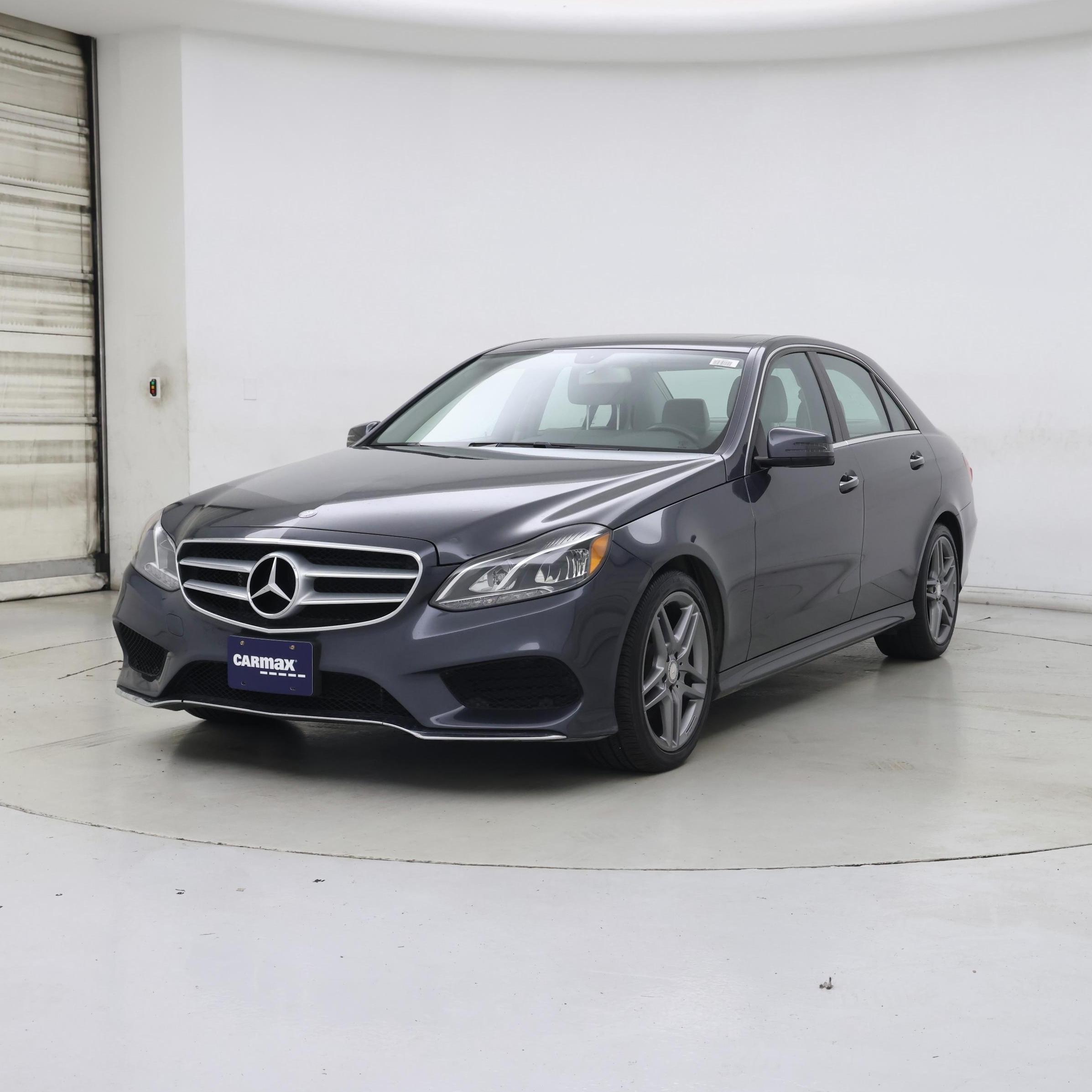 Thumbnail: 2015 Mercedes-Benz E-Class - 4