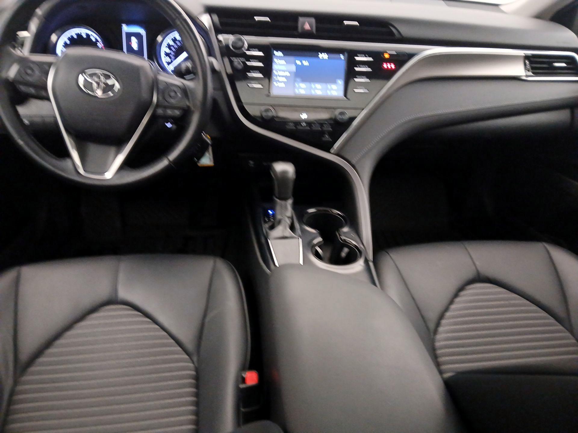 Thumbnail: 2018 Toyota Camry - 8