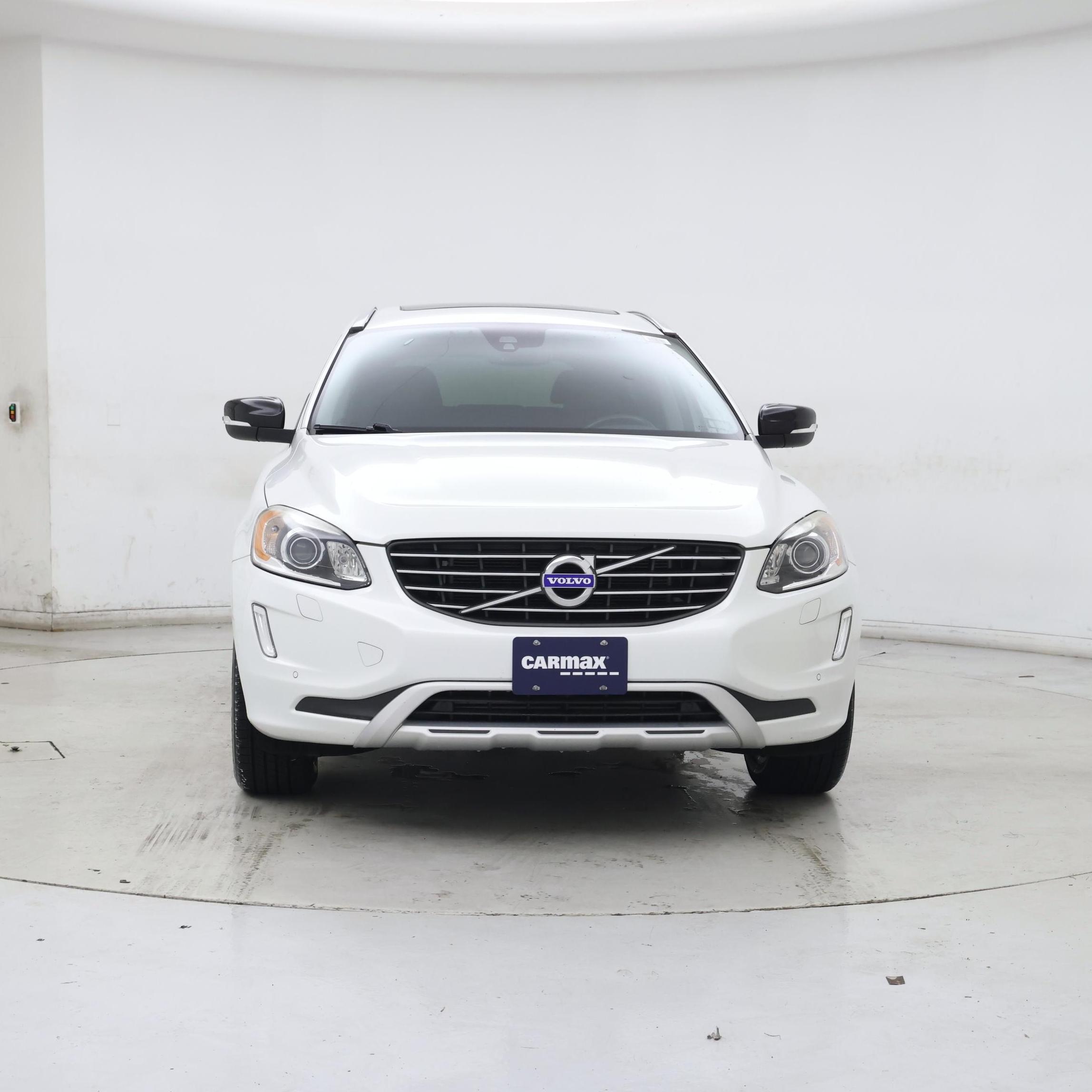 Thumbnail: 2017 Volvo XC60 - 5