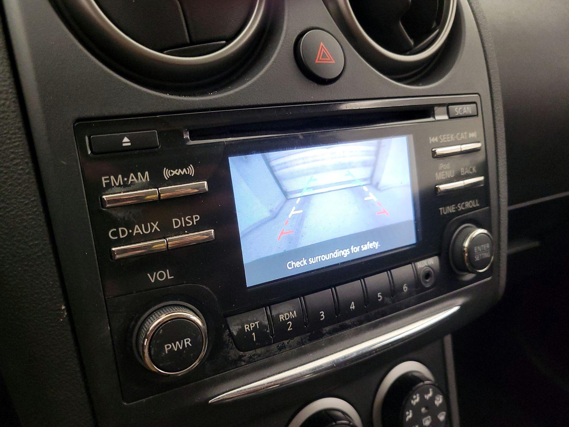 Thumbnail: 2015 Nissan Rogue - 14