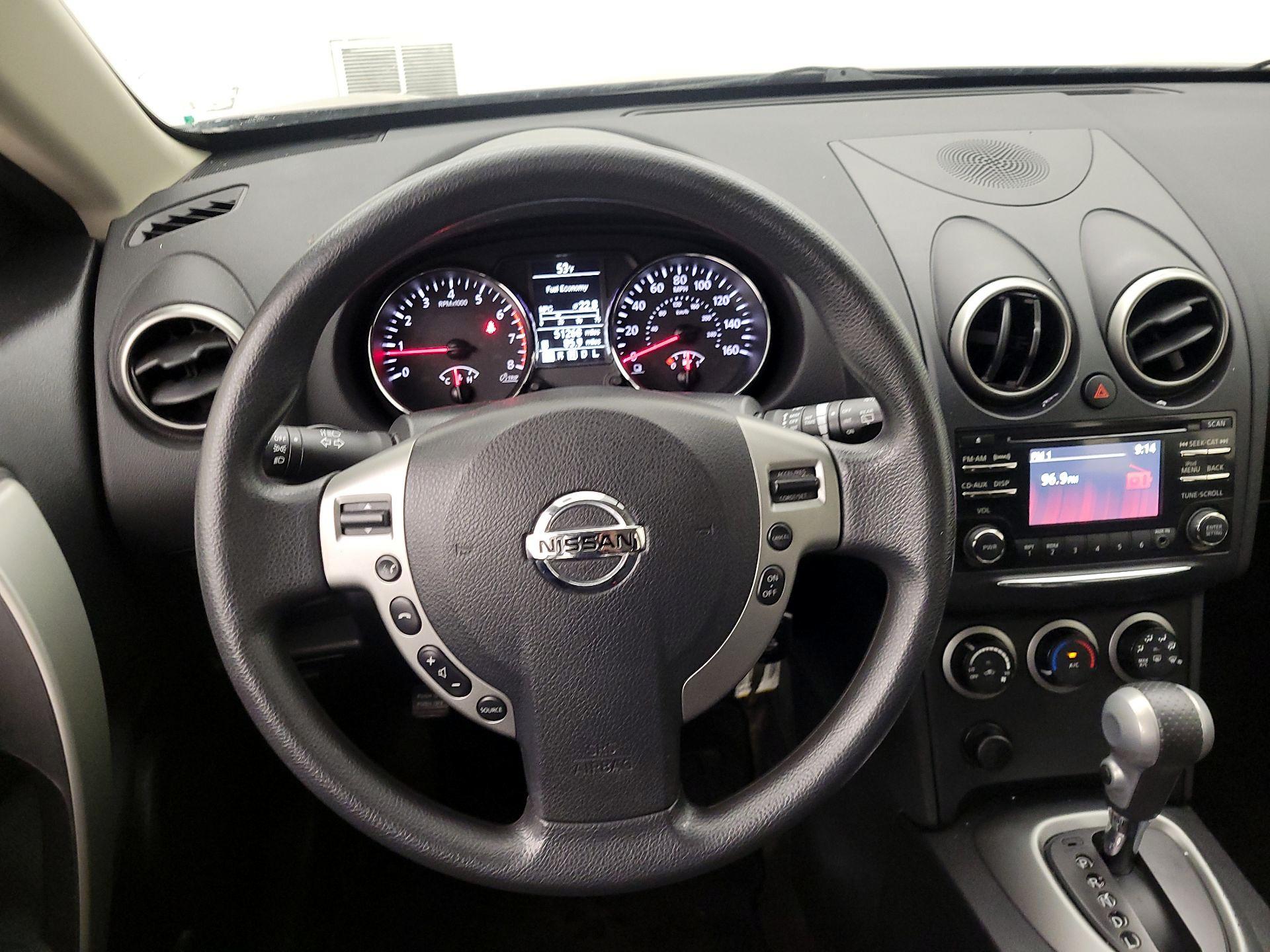 Thumbnail: 2015 Nissan Rogue - 10