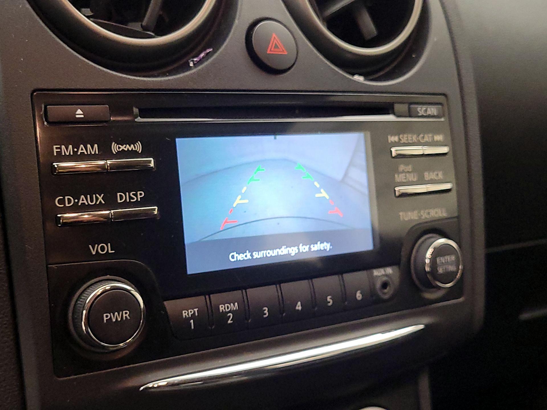 Thumbnail: 2015 Nissan Rogue - 14