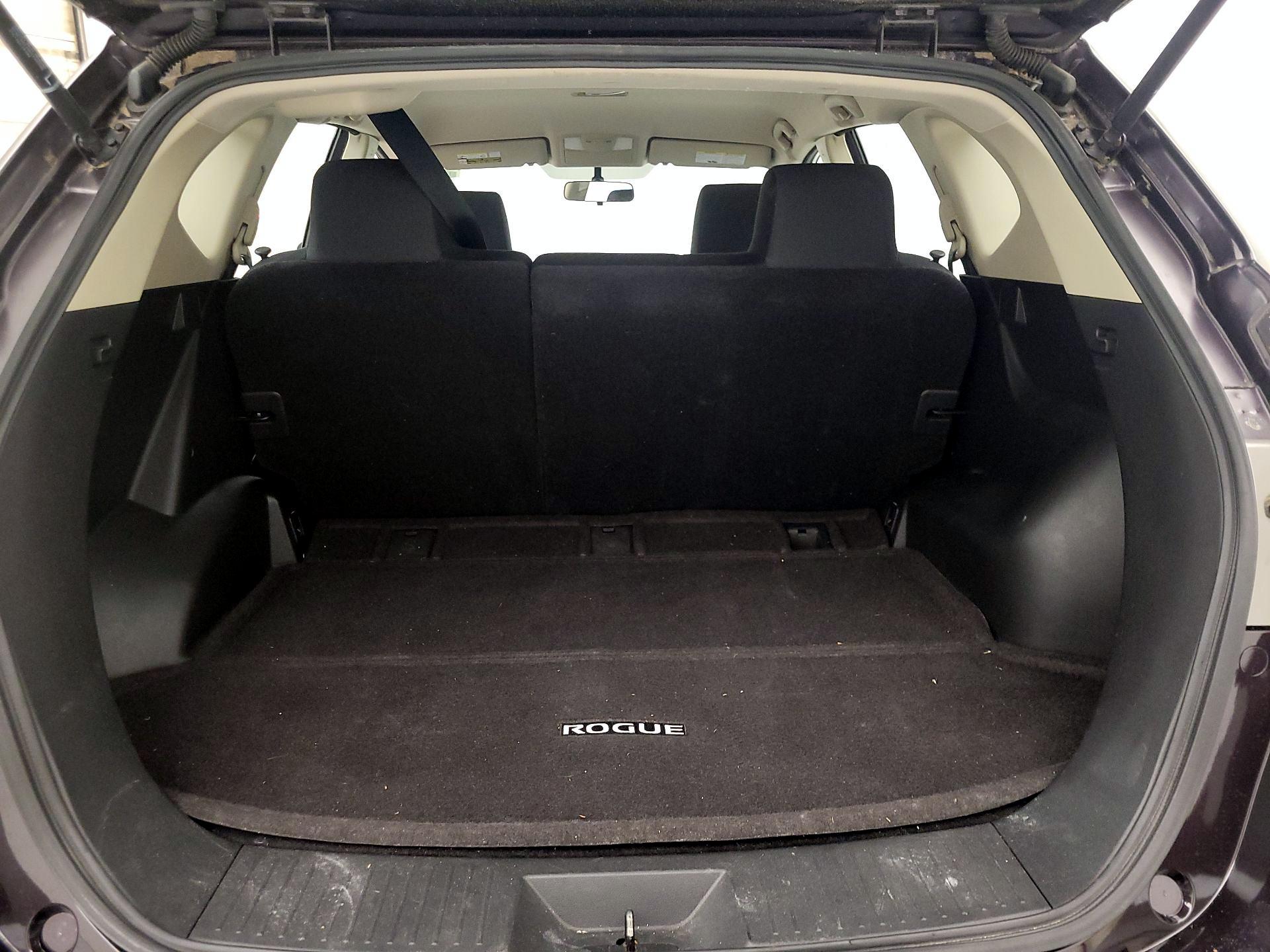 Thumbnail: 2015 Nissan Rogue - 20