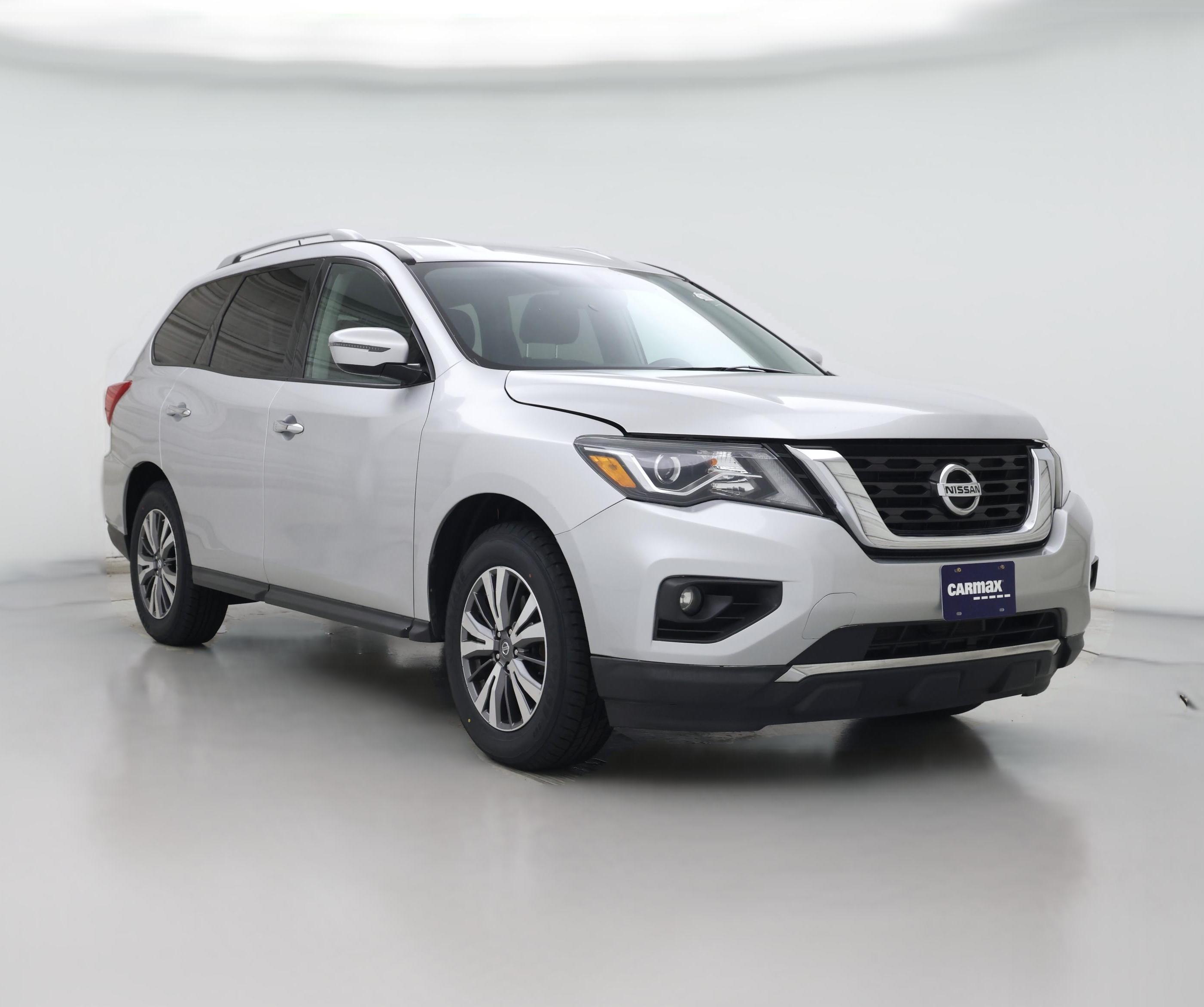 Thumbnail: 2017 Nissan Pathfinder - 1