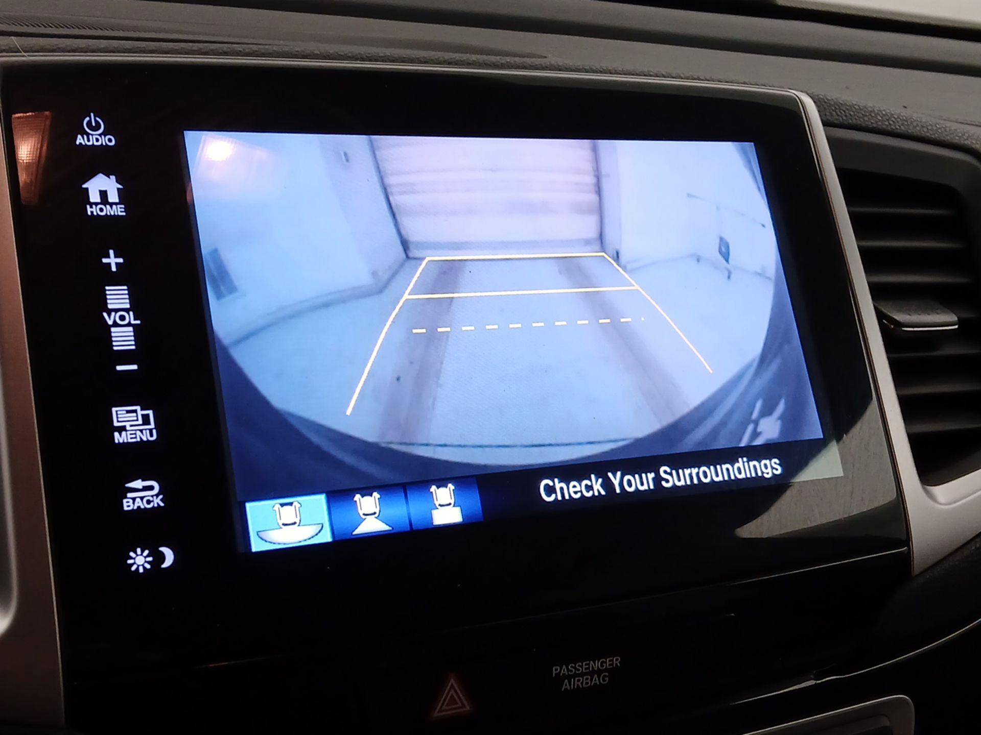 Thumbnail: 2018 Honda Pilot - 14