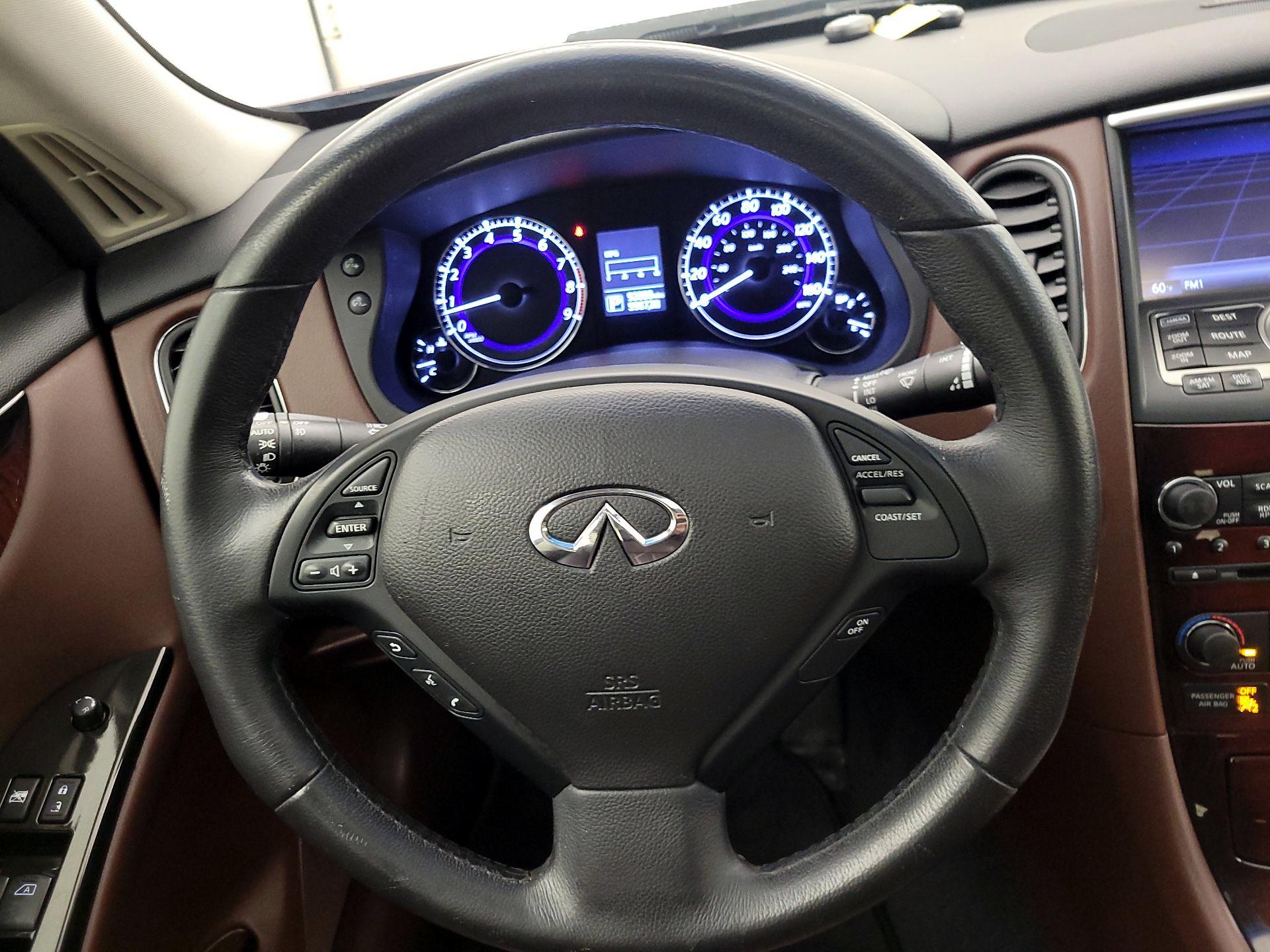 Thumbnail: 2016 INFINITI QX50 - 10