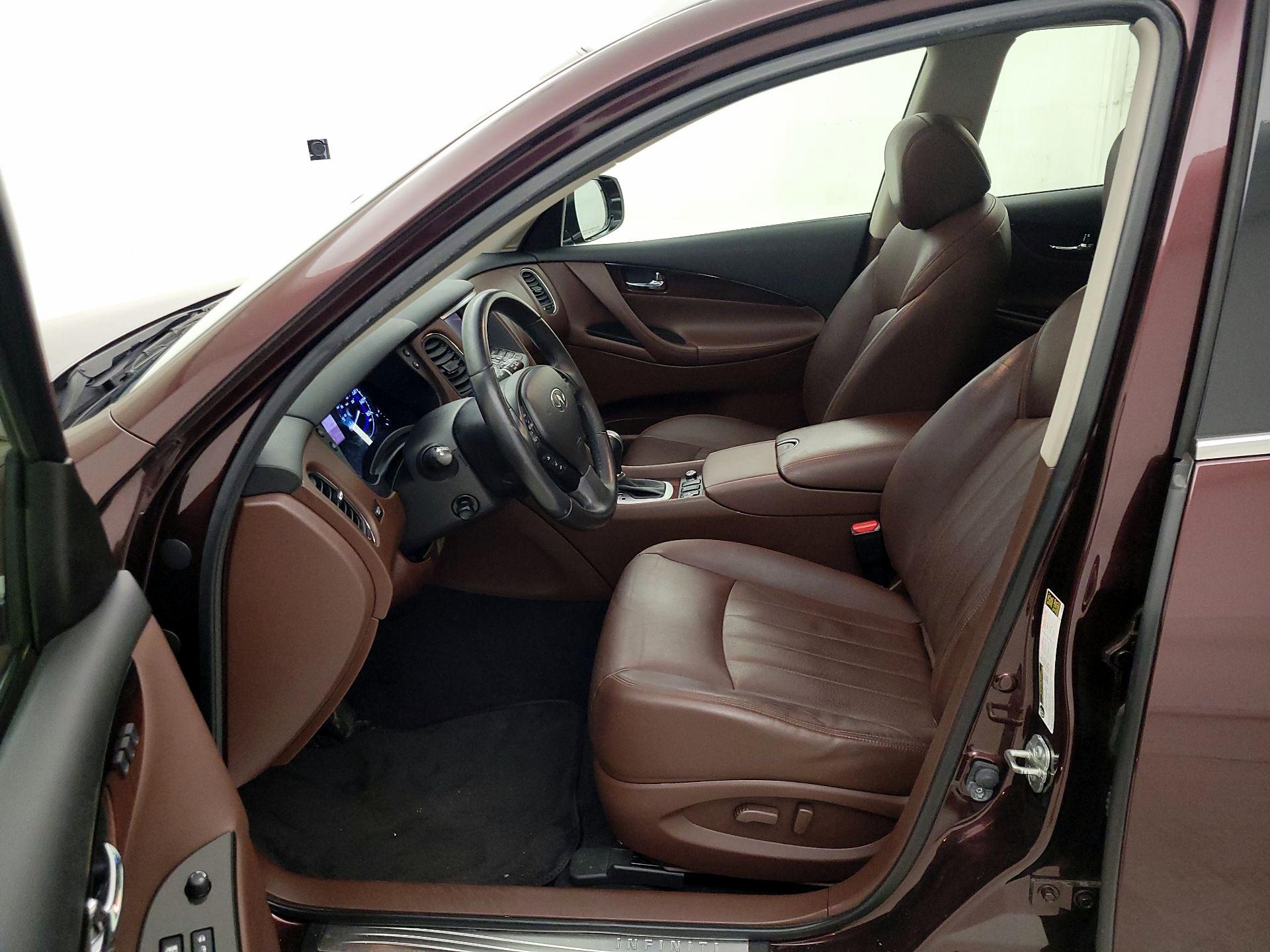 Thumbnail: 2016 INFINITI QX50 - 11