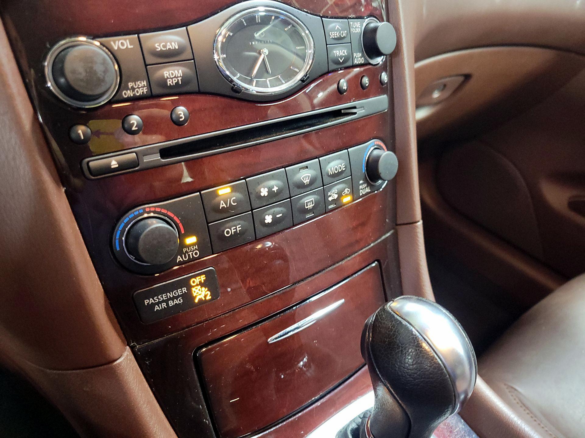 Thumbnail: 2016 INFINITI QX50 - 16