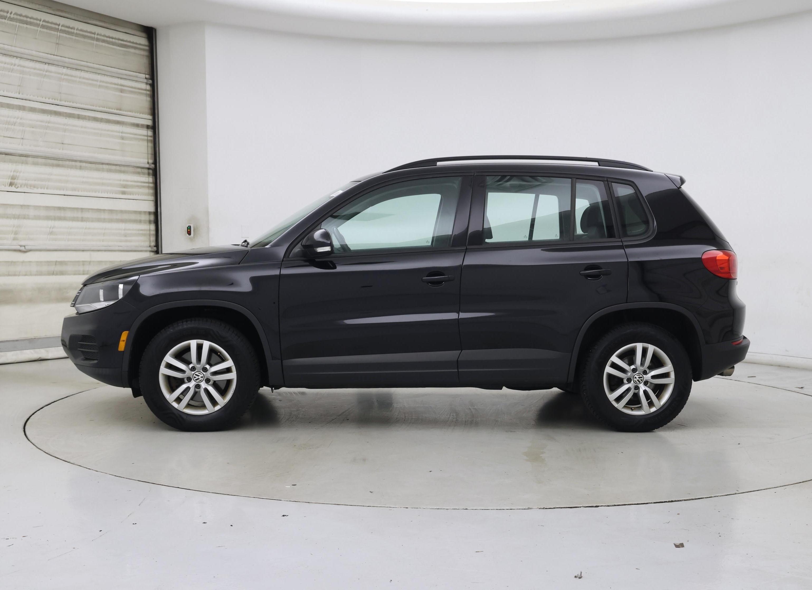 Thumbnail: 2017 Volkswagen Tiguan - 3