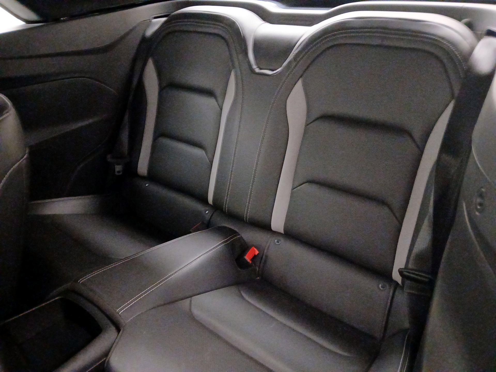 Thumbnail: 2019 Chevrolet Camaro - 18