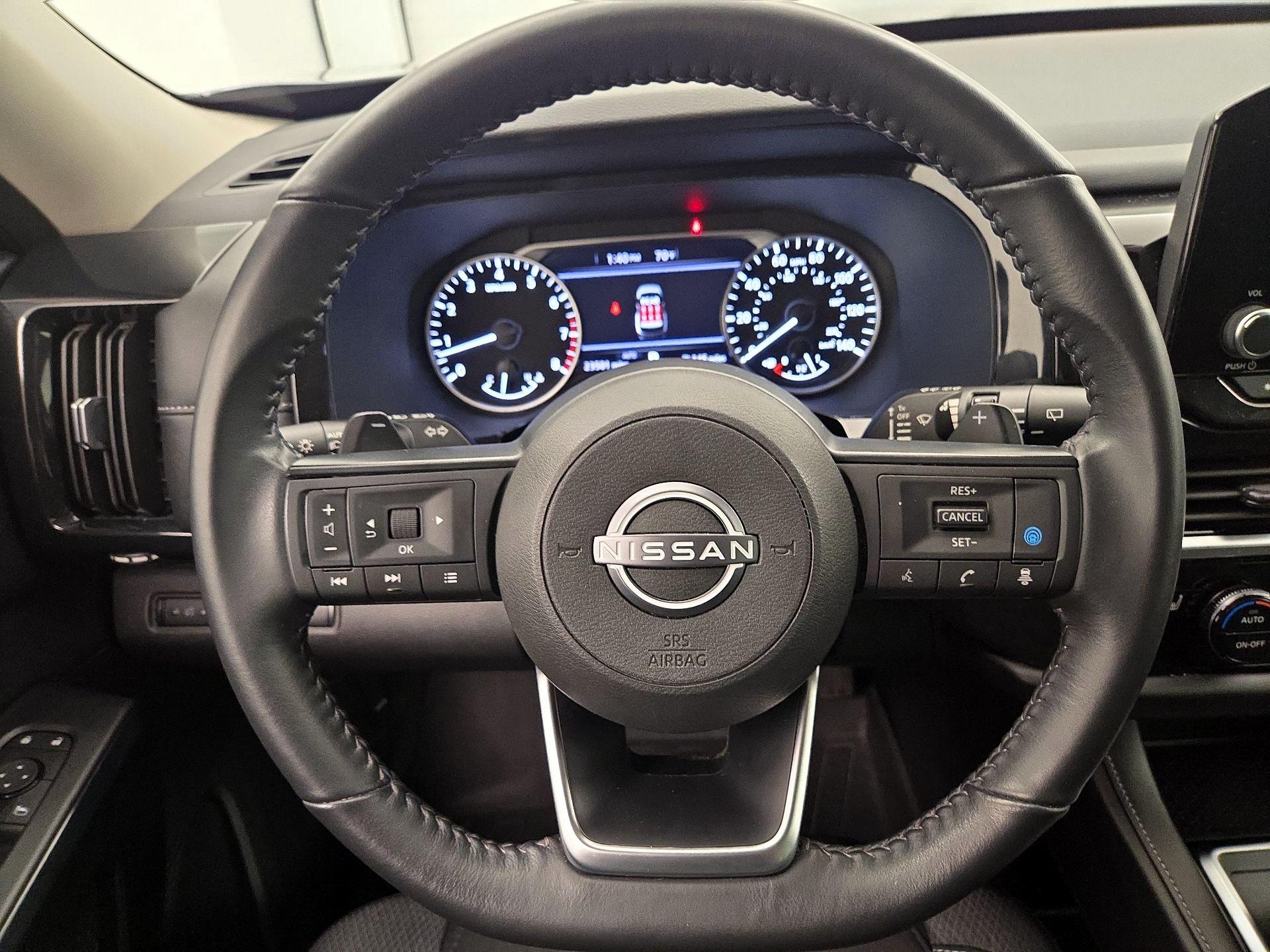 Thumbnail: 2024 Nissan Pathfinder - 10