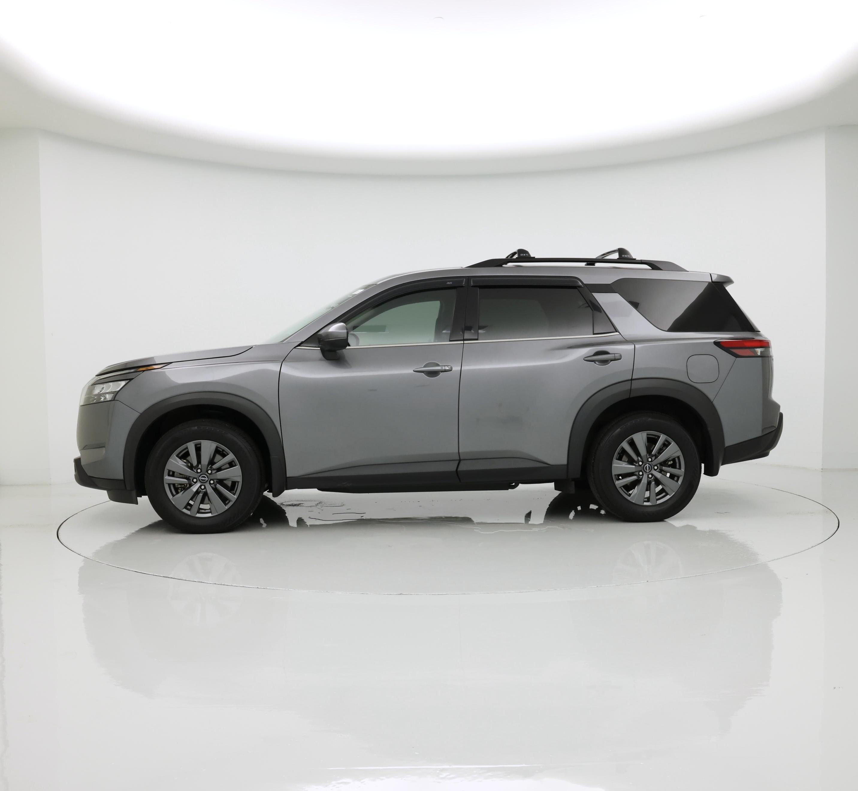 Thumbnail: 2024 Nissan Pathfinder - 3