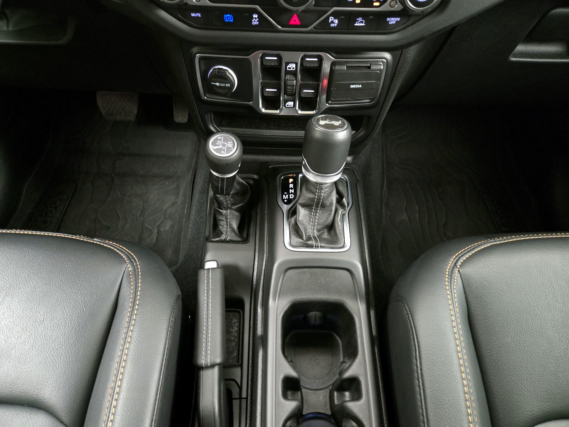 Thumbnail: 2024 Jeep Wrangler - 18
